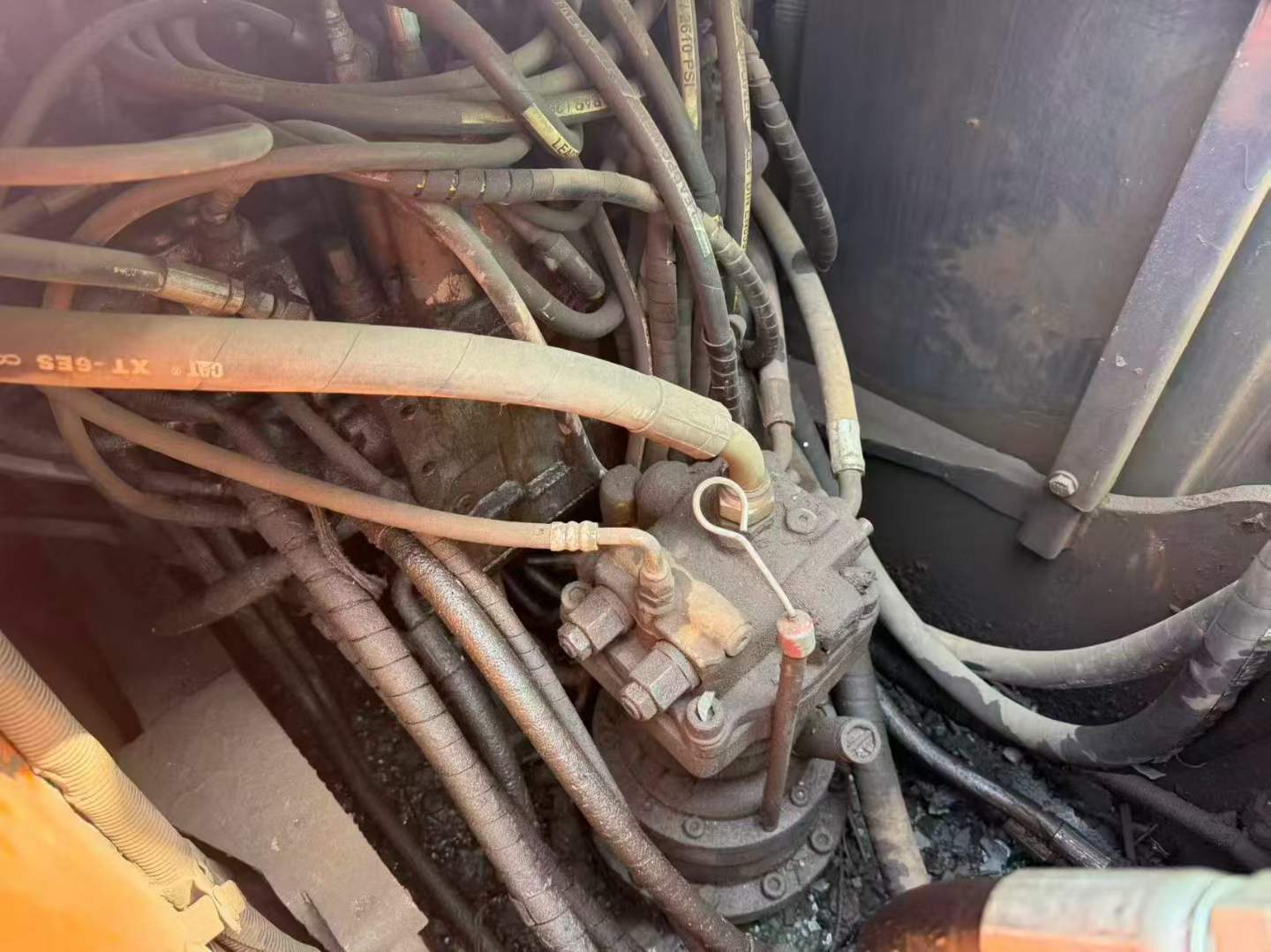 Used Hitachi EX130H-5 Excavator 2017 Model / 6