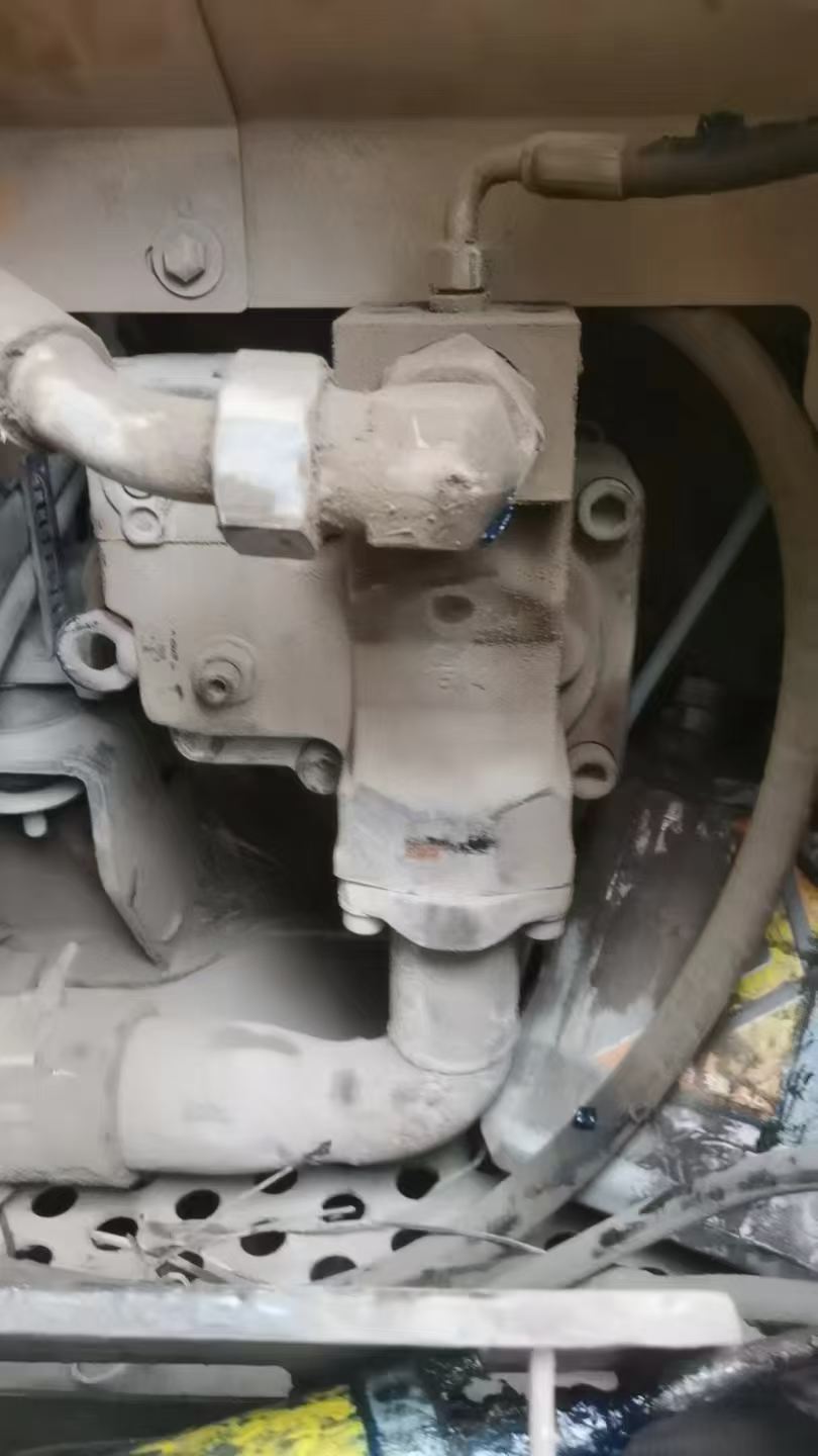 Used XCMG XE75D Excavator 2016 Model / 3