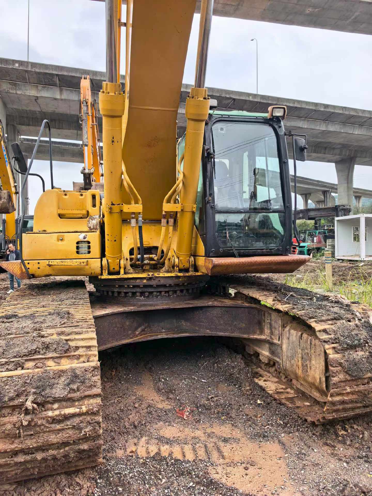 Used Caterpillar 330CL Excavator 2016 Model / 4