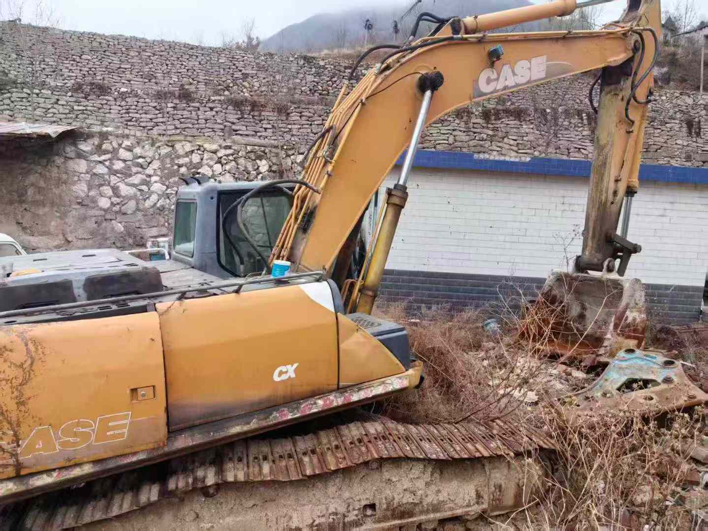 Used Case CX240 Excavator 2016 Model / 8