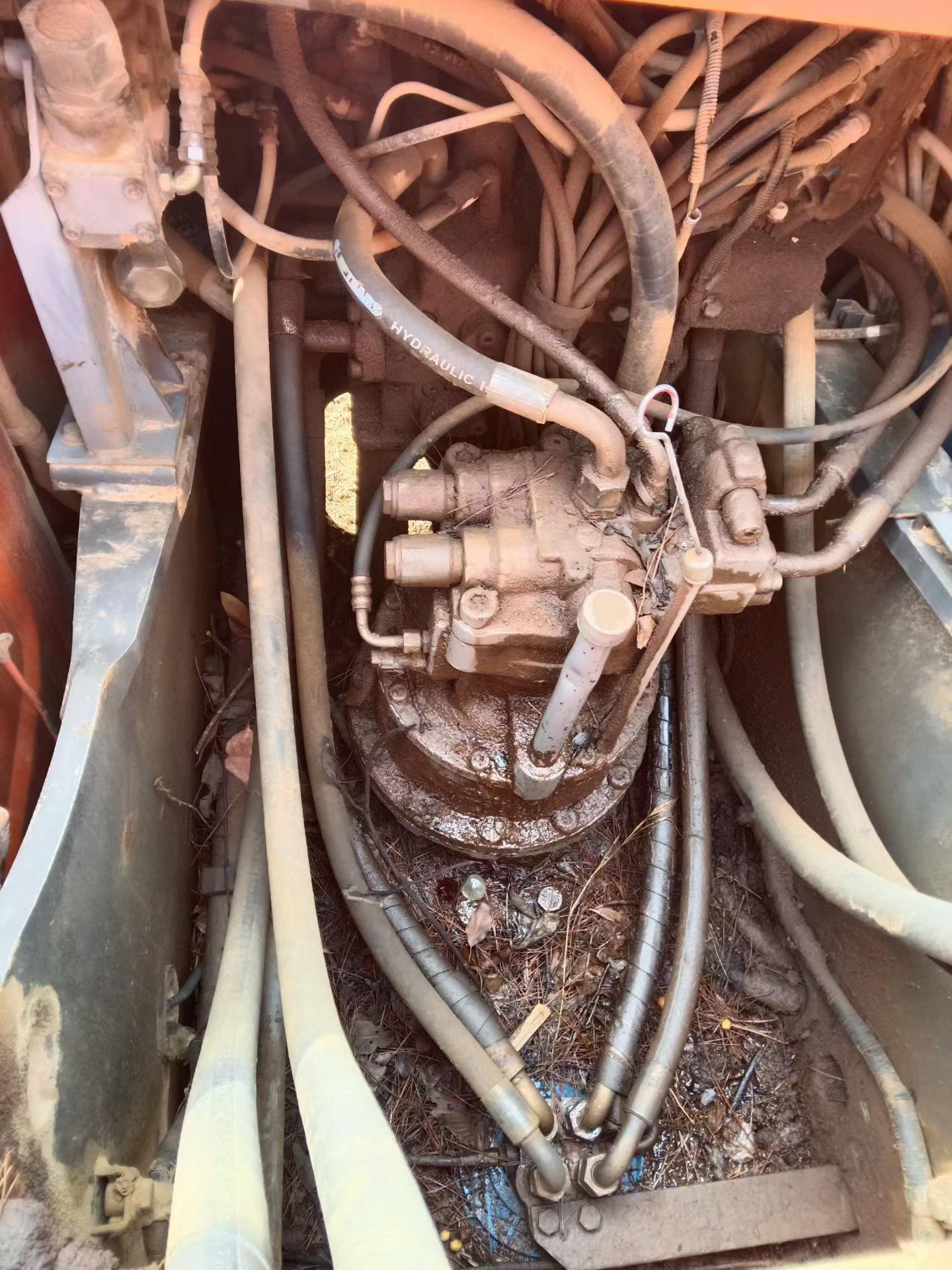 Used Hitachi EX200-3 Excavator 2016 Model / 4