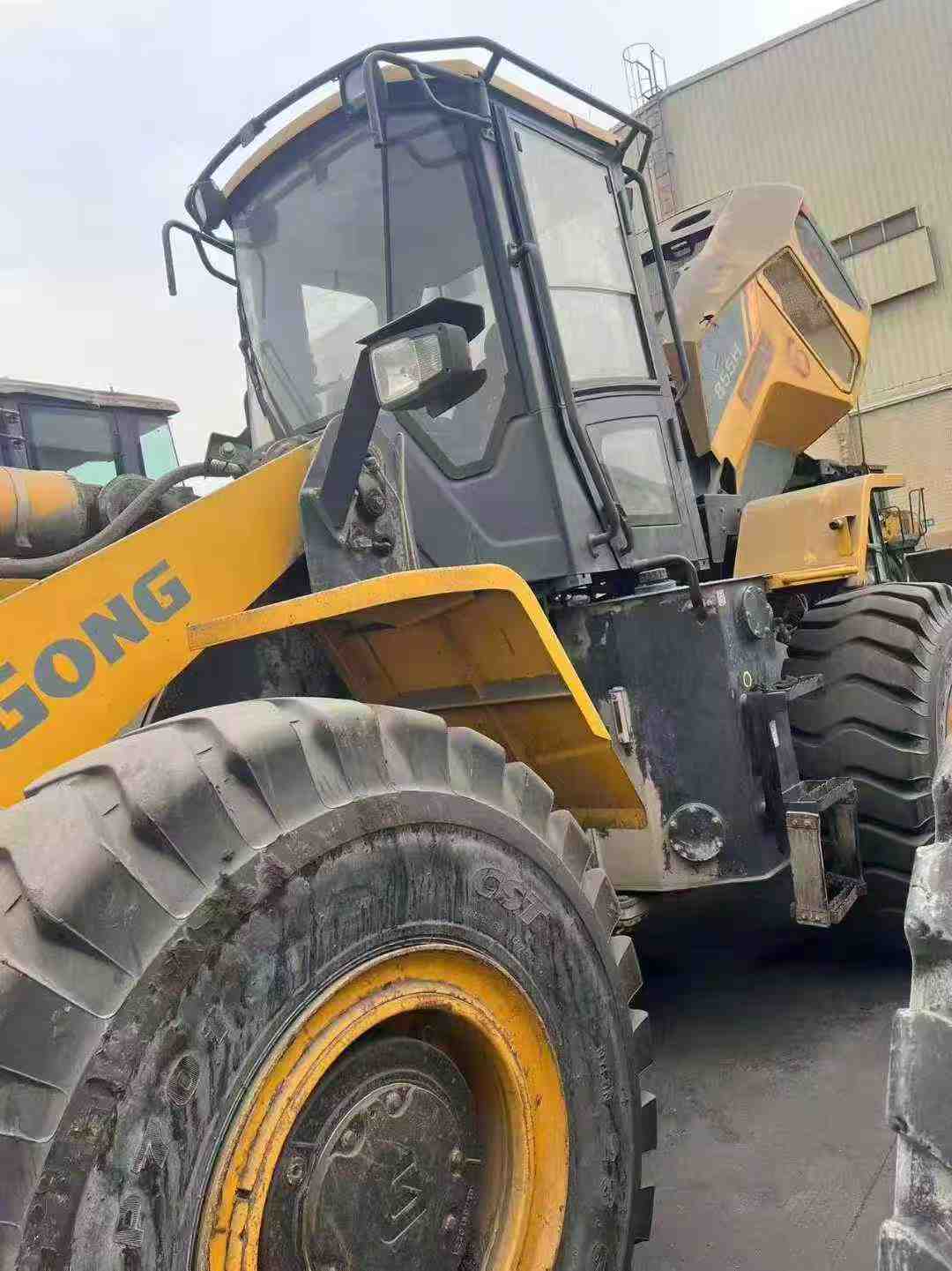 Buy LiuGong CLG855H Used Loader / 8