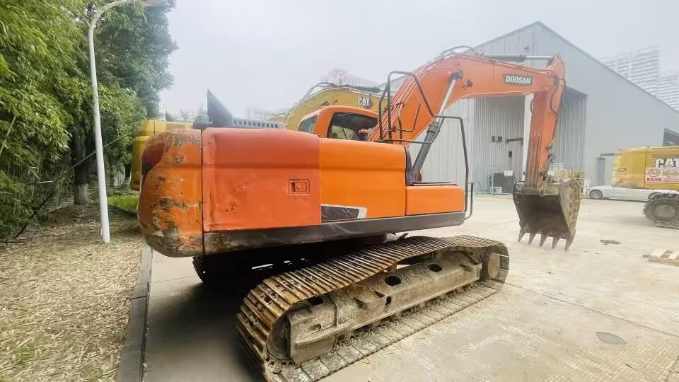 Used Doosan DH200-3 Excavator 2021 Model / 5