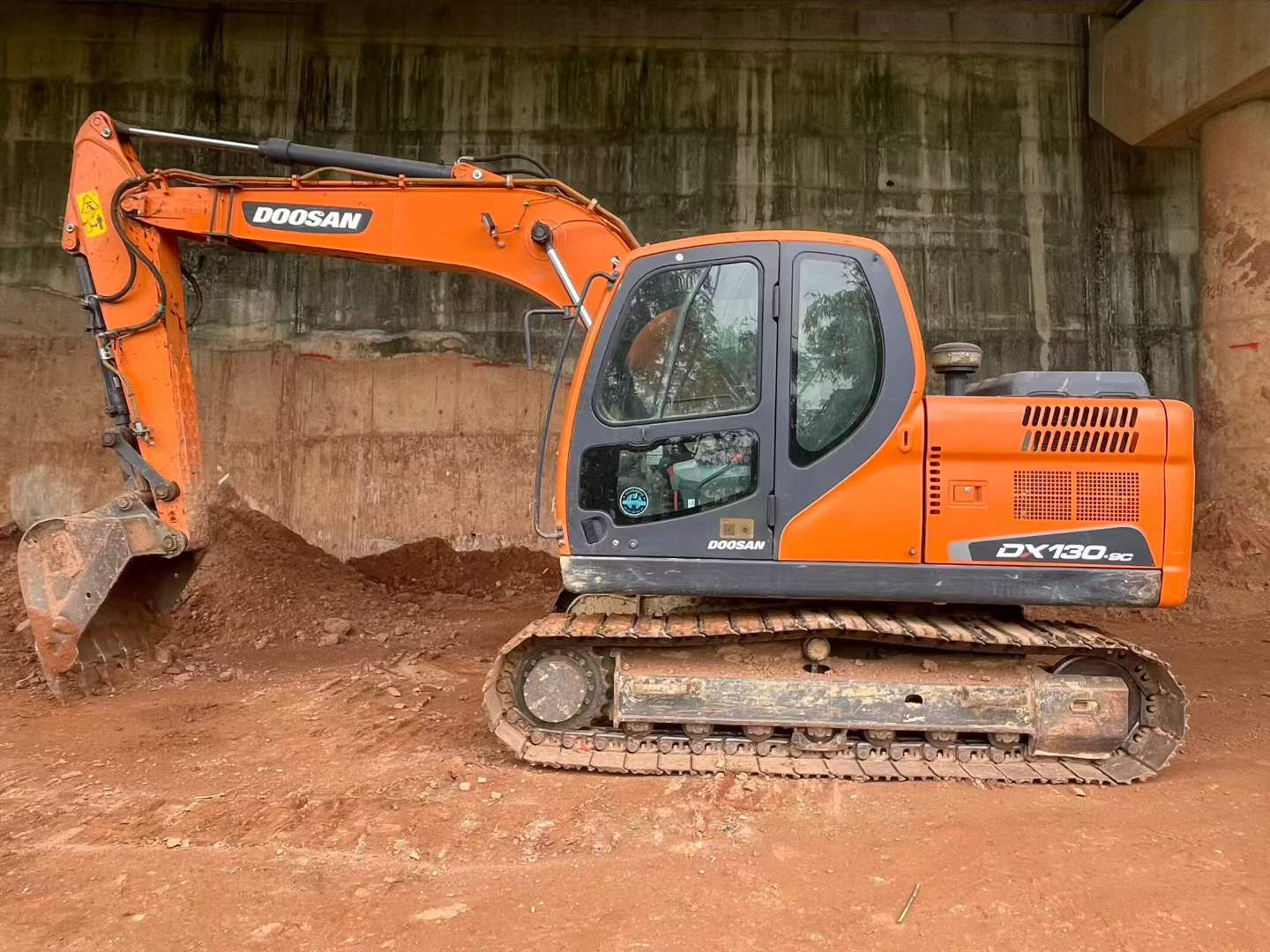 Used Doosan S130W-3 Excavator 2022 Model / 3