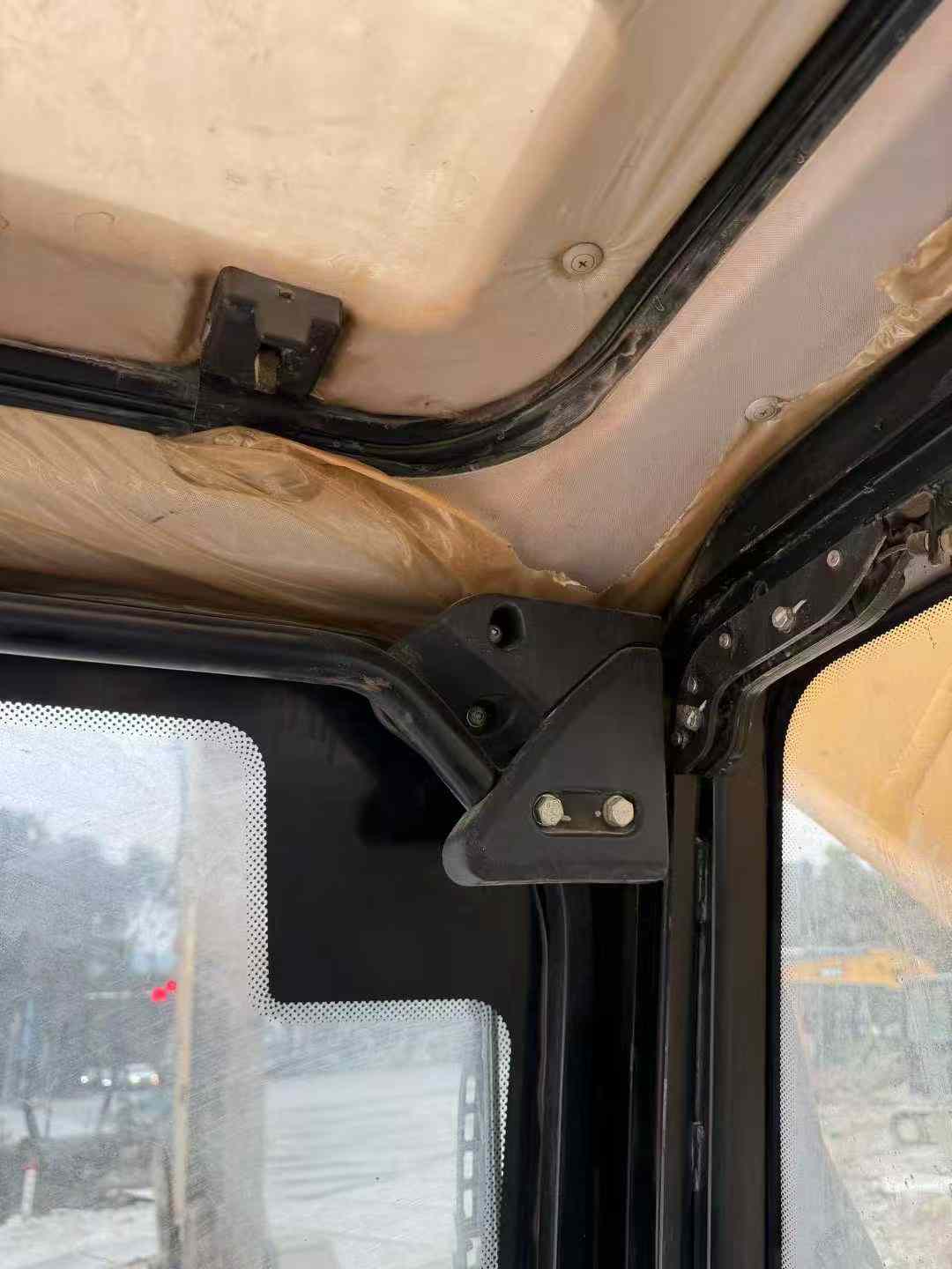 Used Sany SY305C Excavator 2020 Model / 9