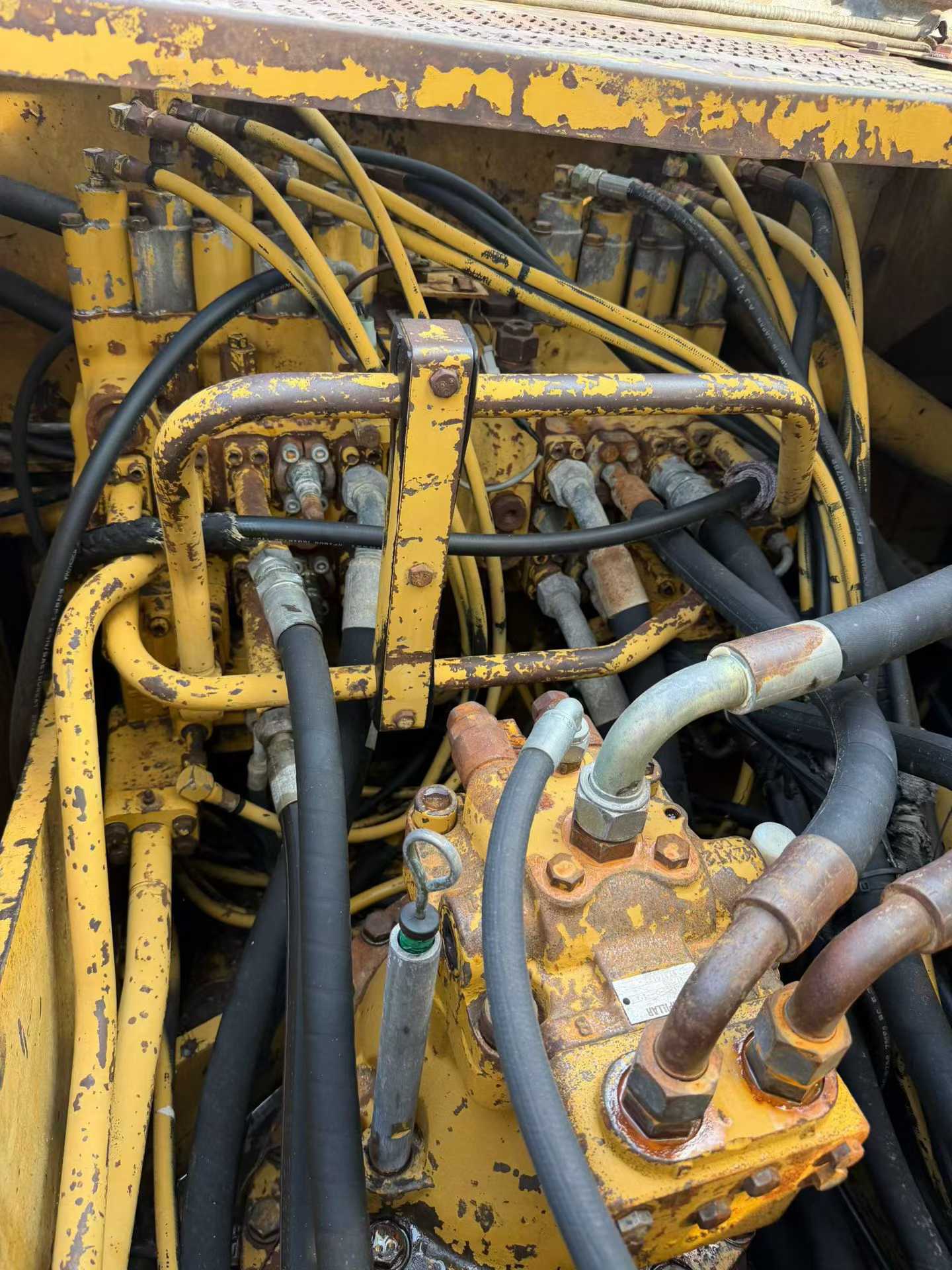 Used Caterpillar 320B Excavator 2016 Model / 6