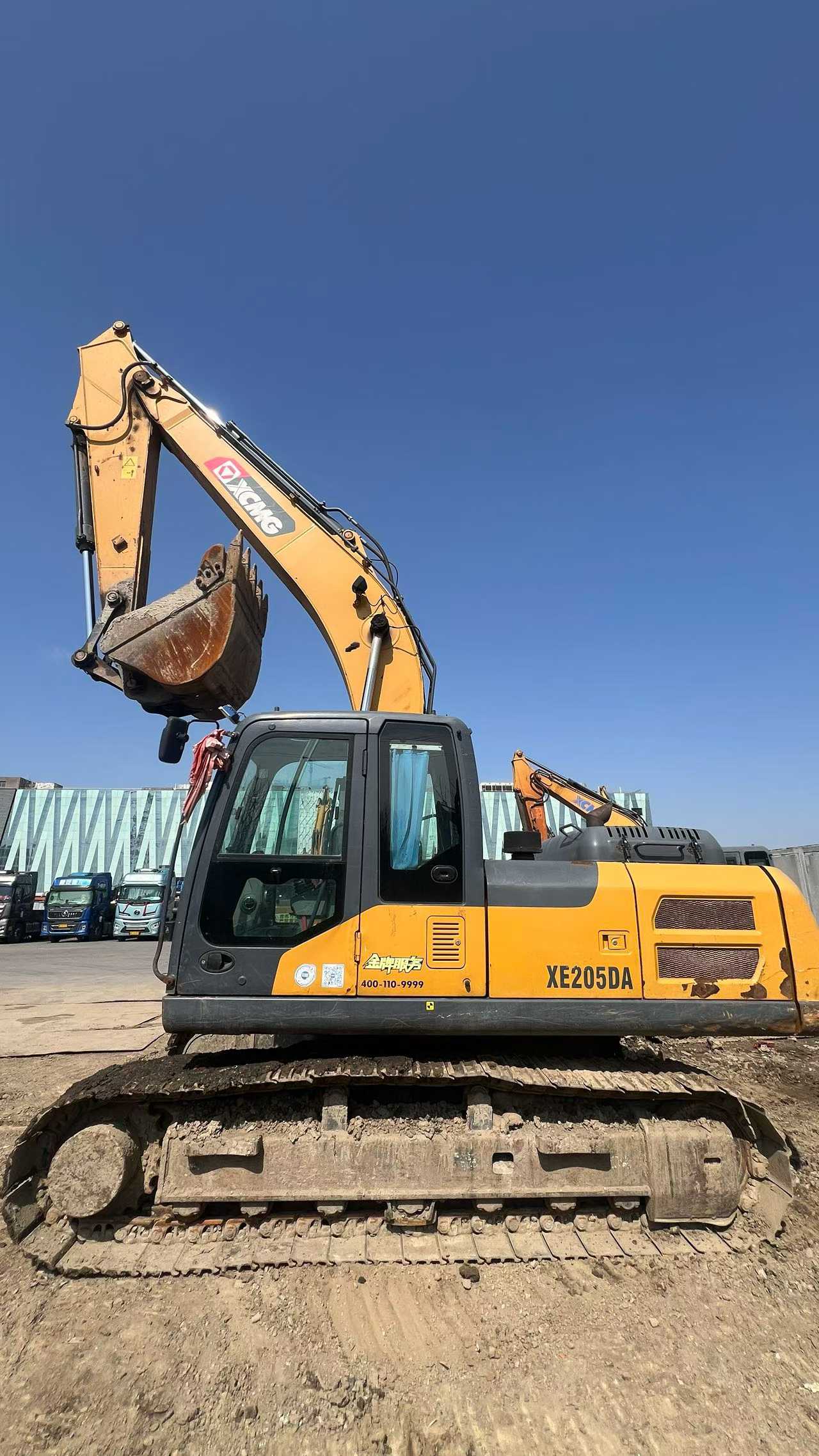 Used XCMG XE205DA Excavator 2023 Model / 4