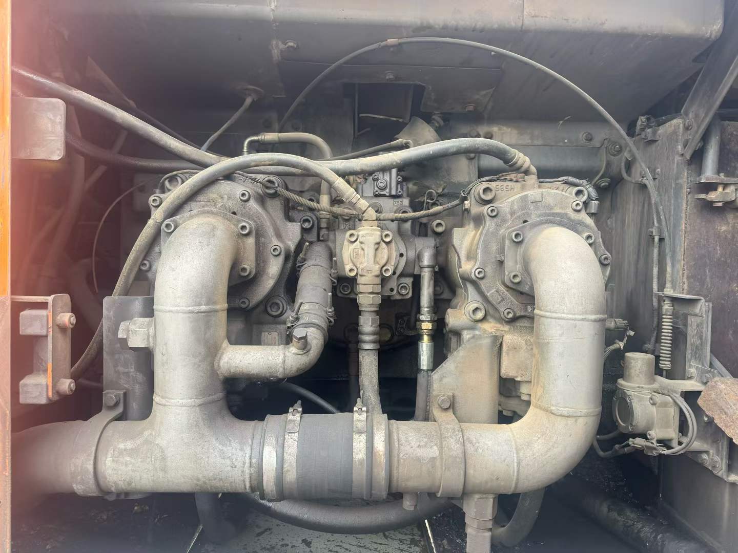 Used Hitachi ZX670LC-5B Excavator 2023 Model / 3