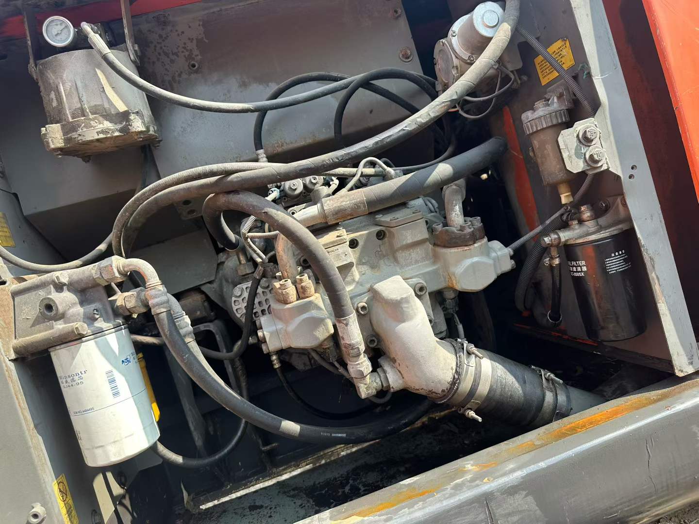 Used Hitachi EX200 Excavator 2014 Model / 8