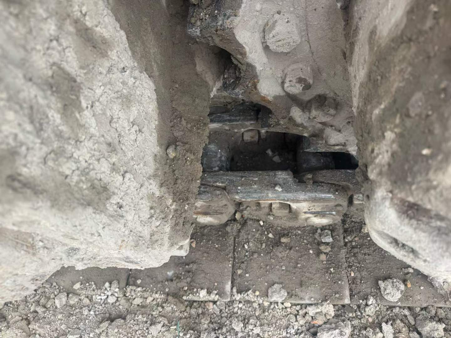 Used Hitachi ZX670LC-5B Excavator 2023 Model / 9