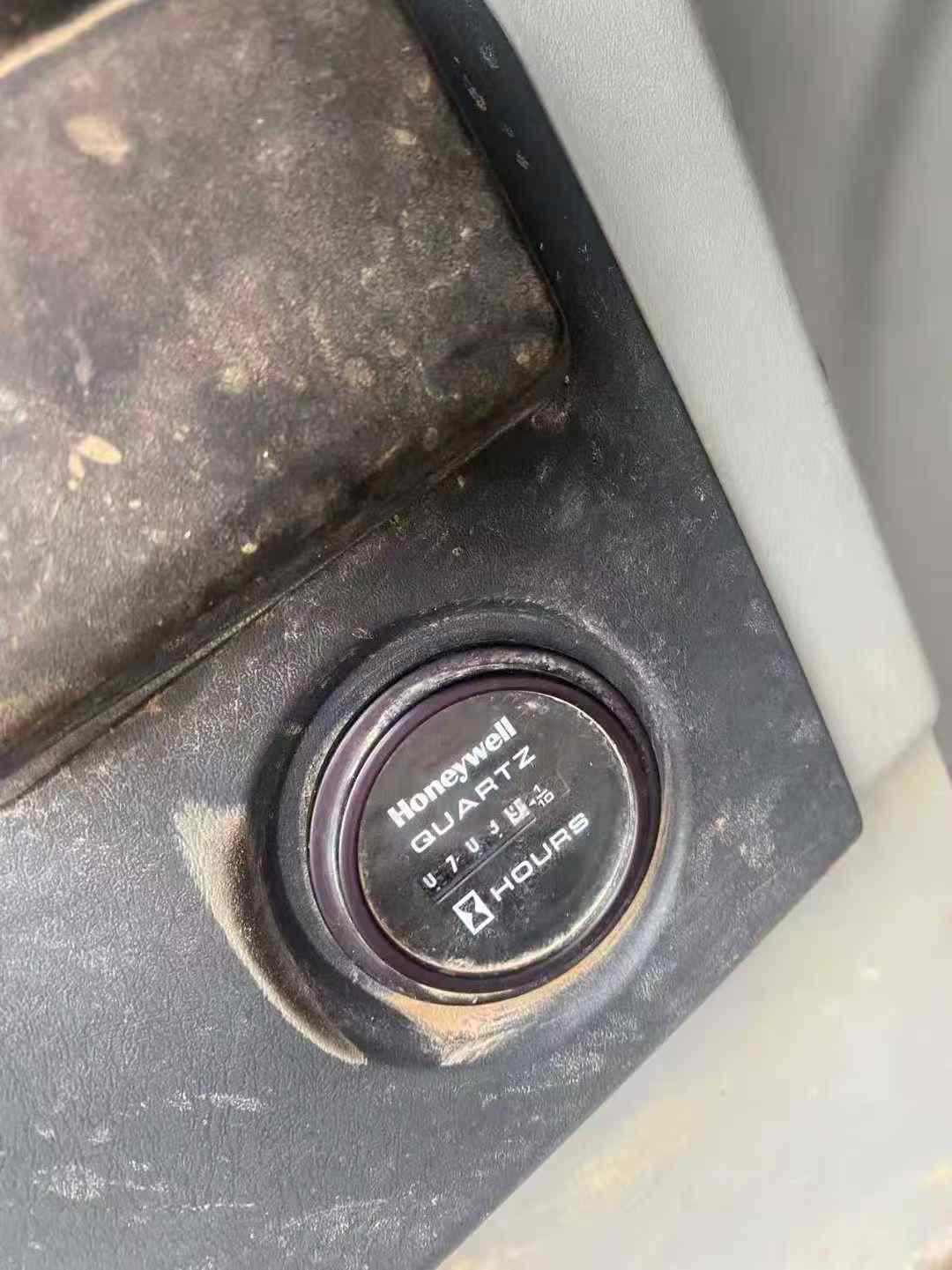 Used Hyundai R215VS Excavator 2019 Model / 5