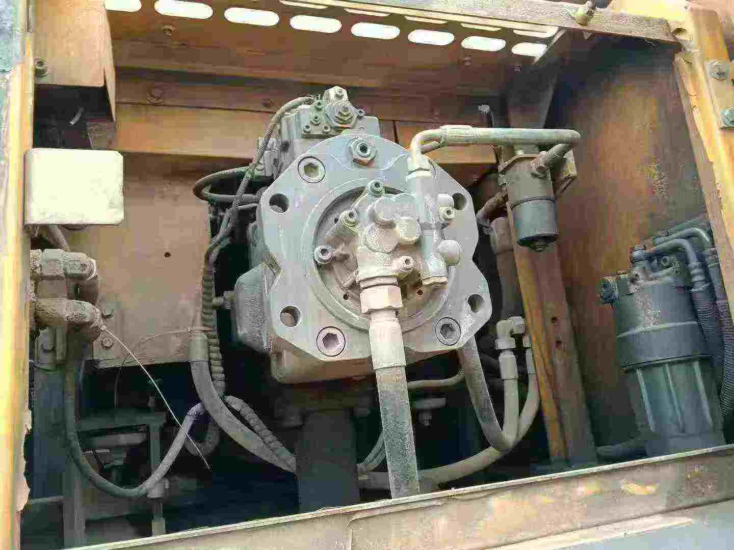 Used Sany SY305C Excavator 2014 Model / 3