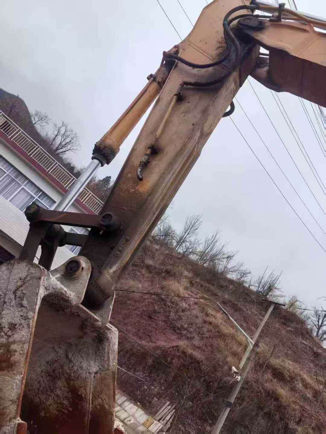 Used Case CX240 Excavator 2016 Model / 4