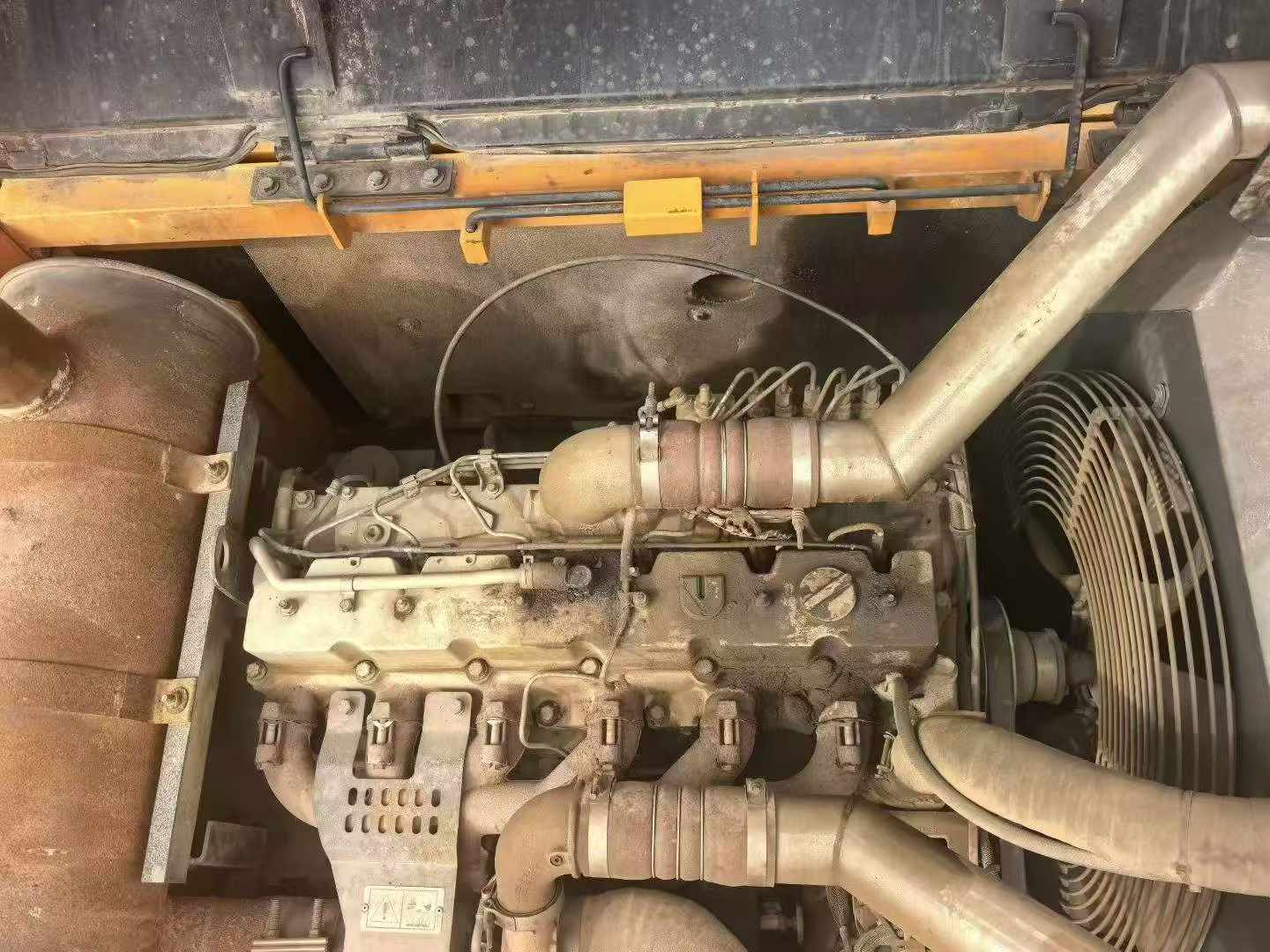 Used Hyundai R305LC-7 Excavator 2016 Model / 9