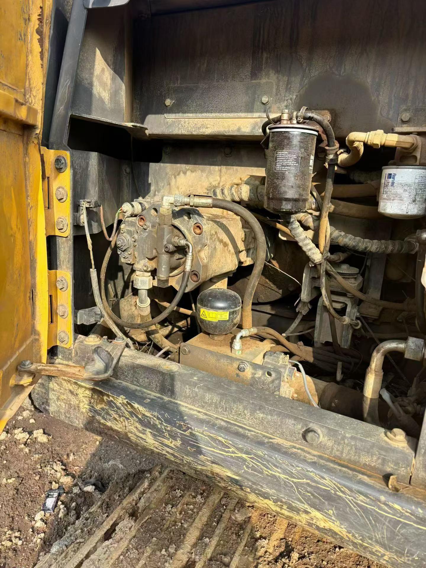 Used Volvo L120E Excavator 2018 Model / 4