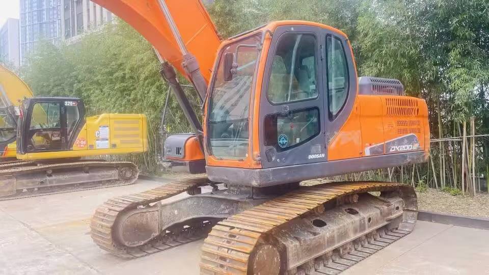Used Doosan DH200-3 Excavator 2021 Model / 3