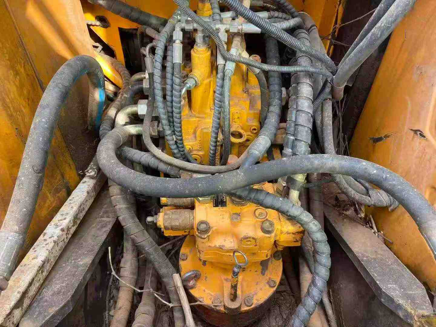 Used Sany SY135-8S Excavator 2016 Model / 3