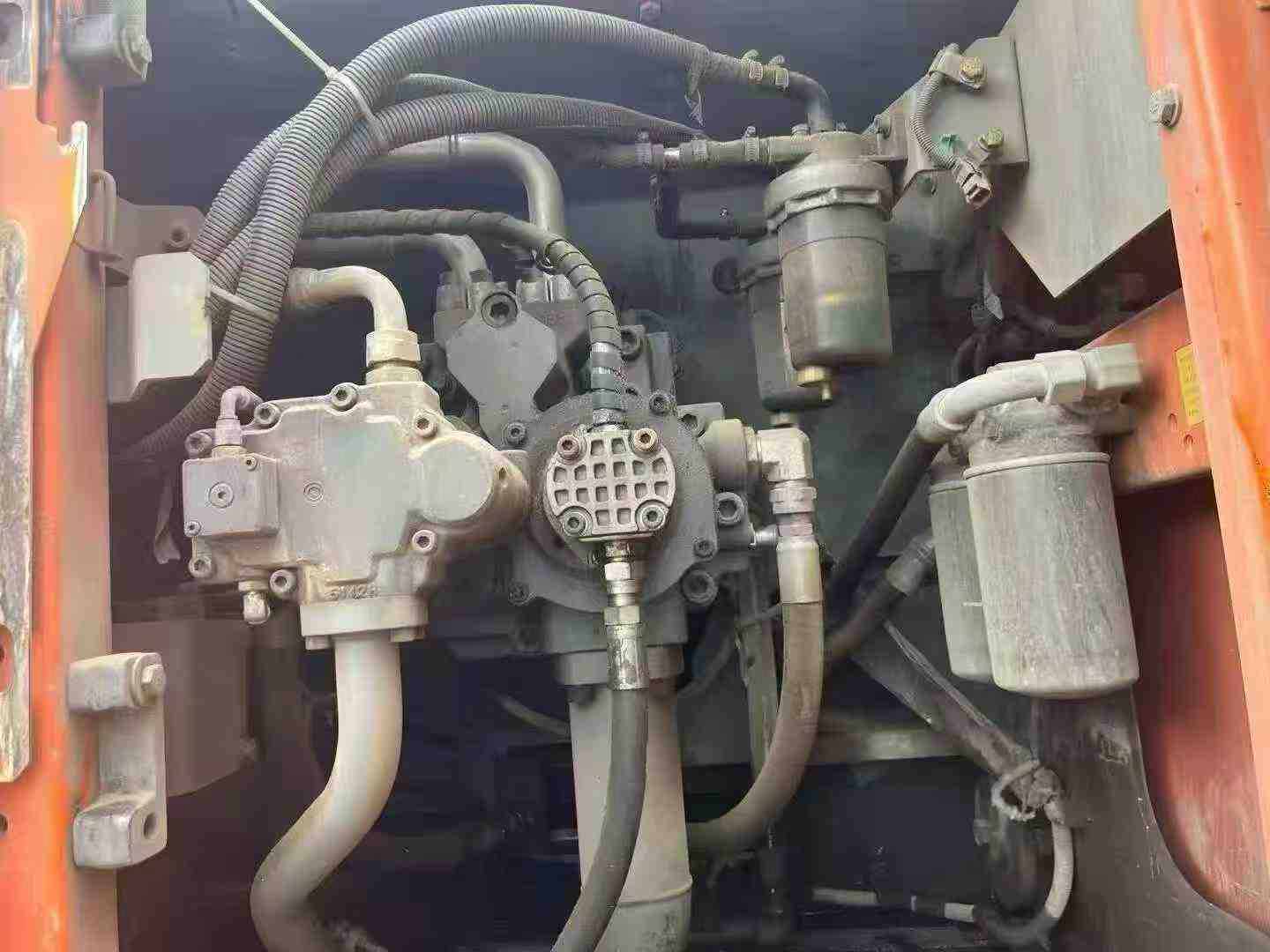 Used Hitachi ZX490LCH-5A Excavator 2016 Model / 7