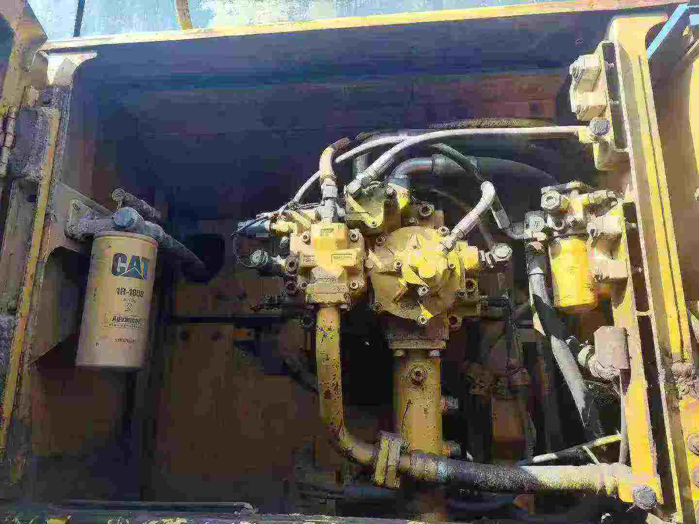 Used Caterpillar 349E Excavator 2016 Model / 9