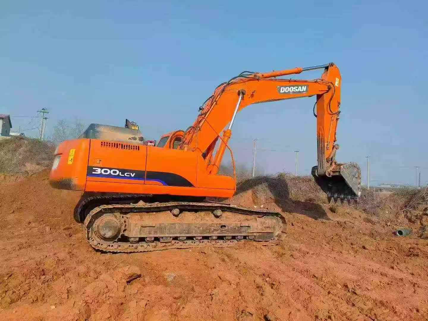 Used Doosan DH300-7 Excavator 2016 Model / 3