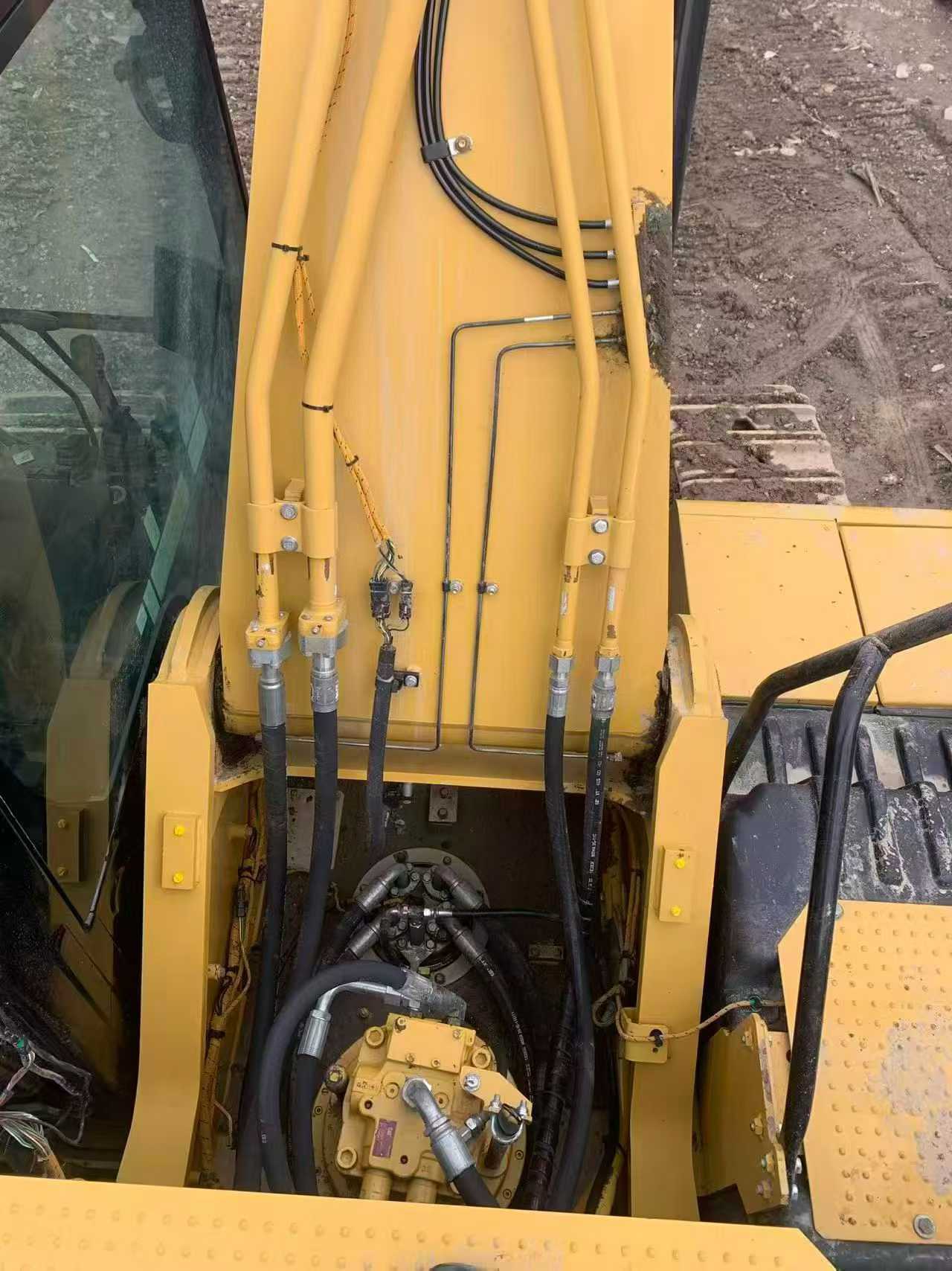 Used Caterpillar 330B Excavator 2019 Model / 9