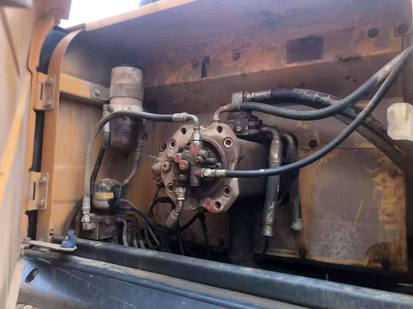 Used Hyundai R350LVS Excavator 2018 Model / 6