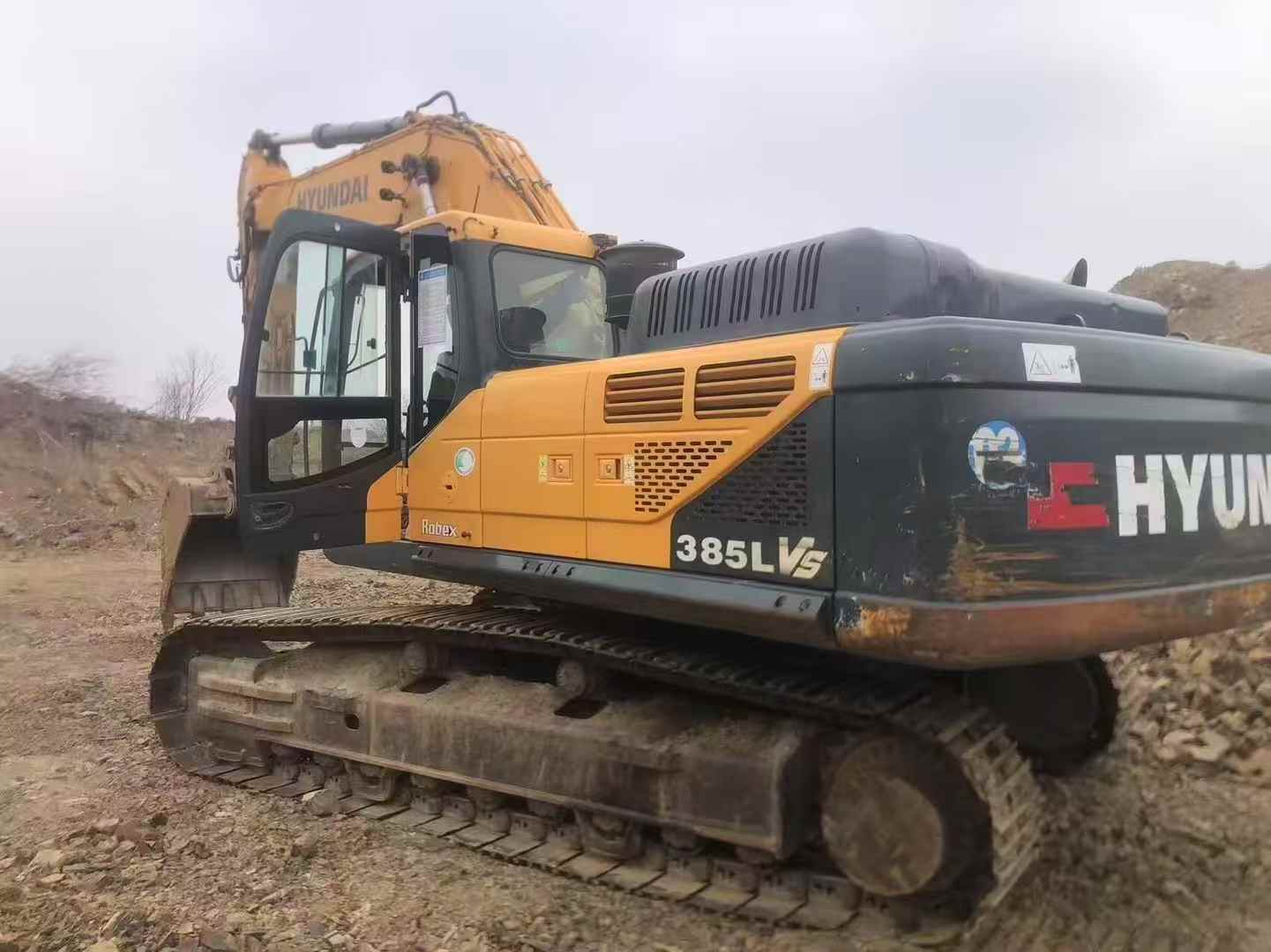 Used Hyundai R350LVS Excavator 2018 Model / 3