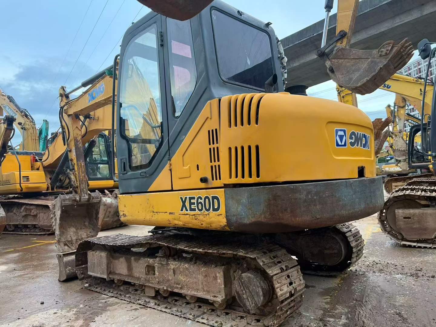 Used XCMG XE60 Excavator 2016 Model / 3