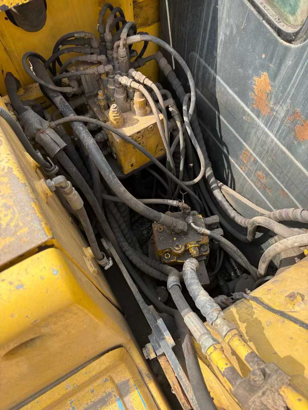 Used Hyundai R80G Excavator 2016 Model / 2