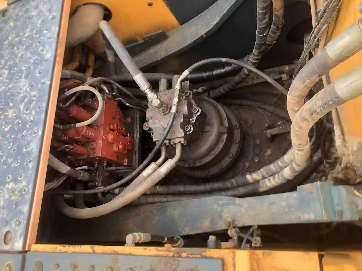 Used Hyundai R350LVS Excavator 2018 Model / 7