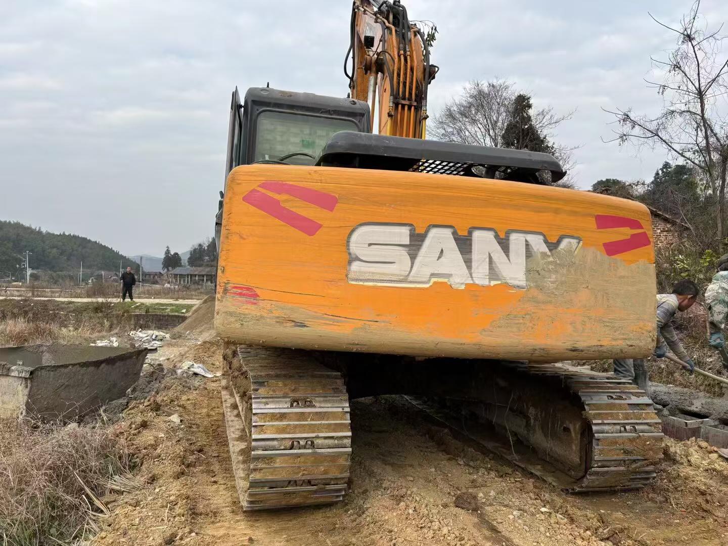 Used Sany SY135-8S Excavator 2012 Model / 2