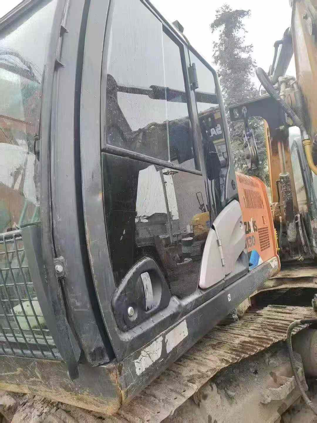 Used Hitachi EX130 Excavator 2019 Model / 5