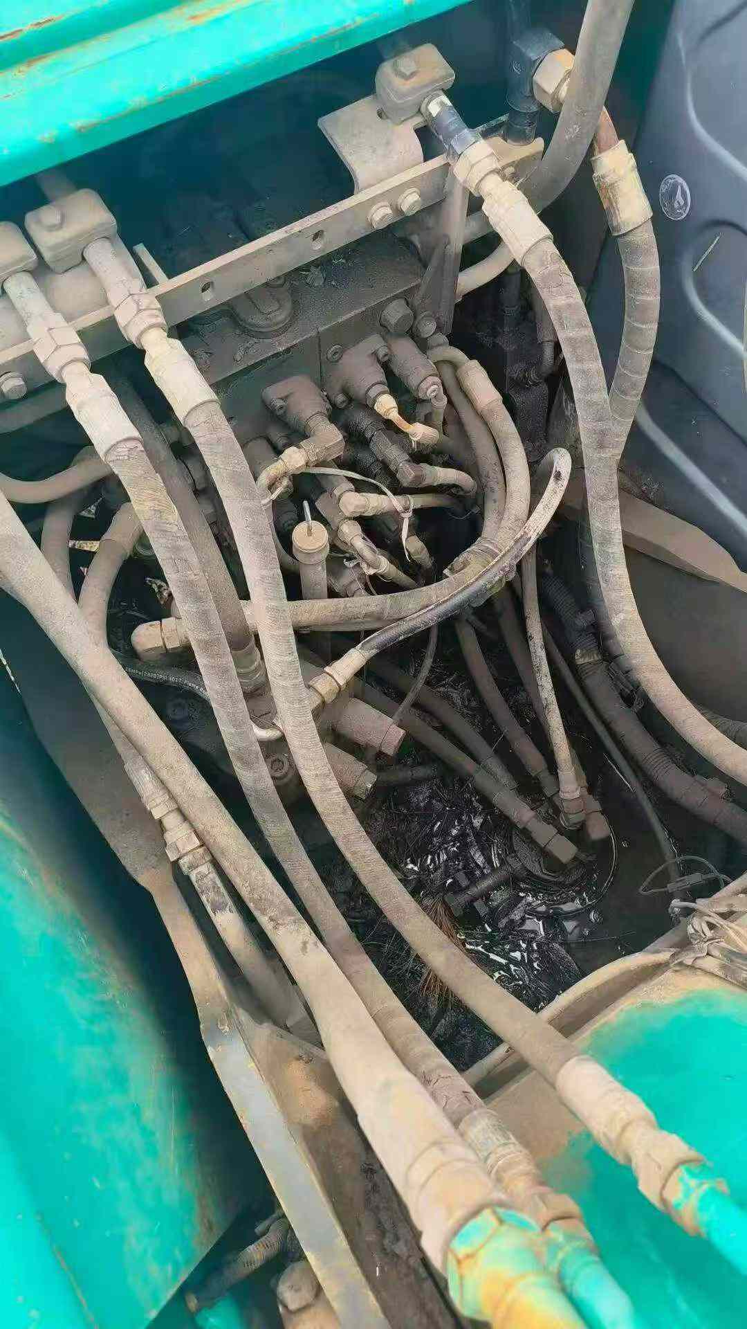 Used Kobelco SK130 Excavator 2017 Model / 6