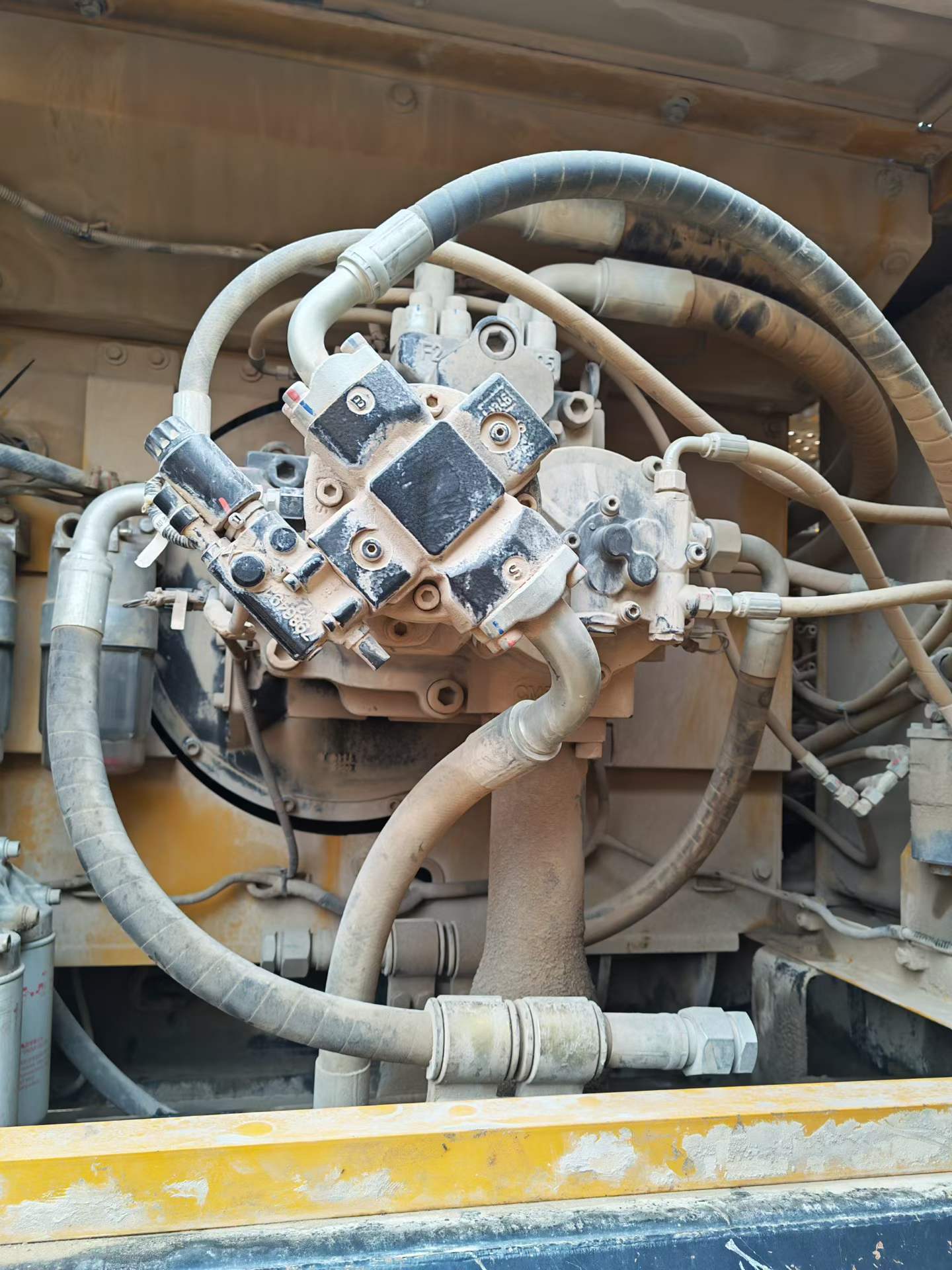 Used Sany SY550H Excavator 2022 Model / 5