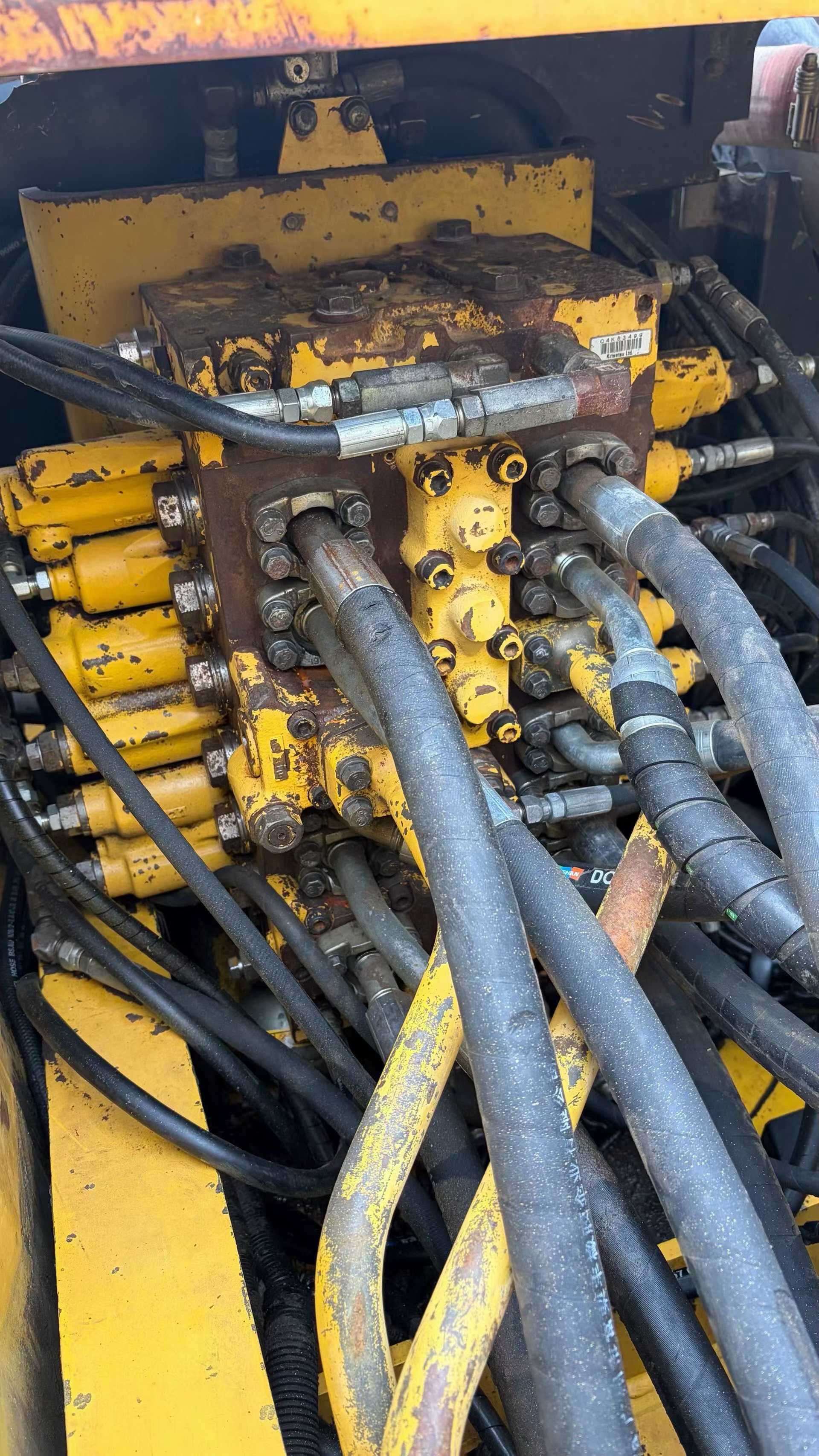 Used Komatsu PC200-7 Excavator 2016 Model / 8