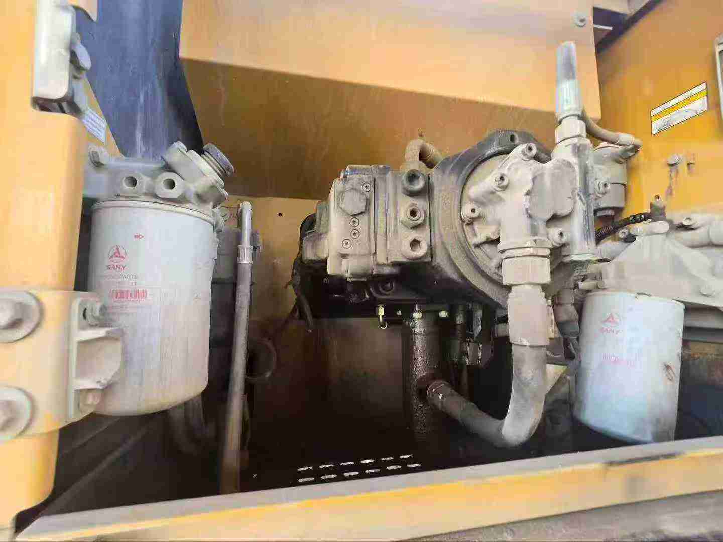 Used Sany SY215C Excavator 2020 Model / 2