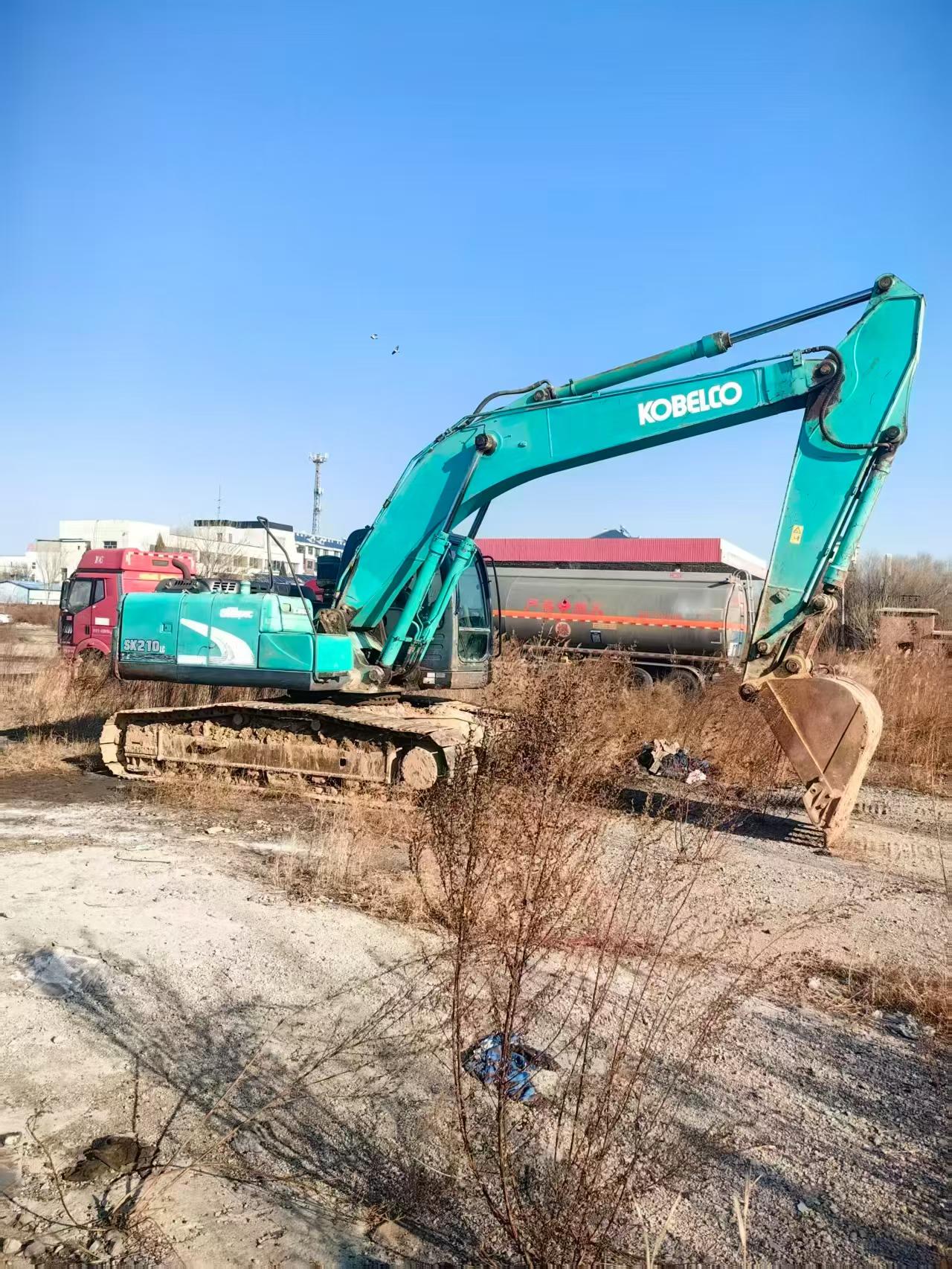 Used Kobelco SK210-6 Excavator 2016 Model / 2