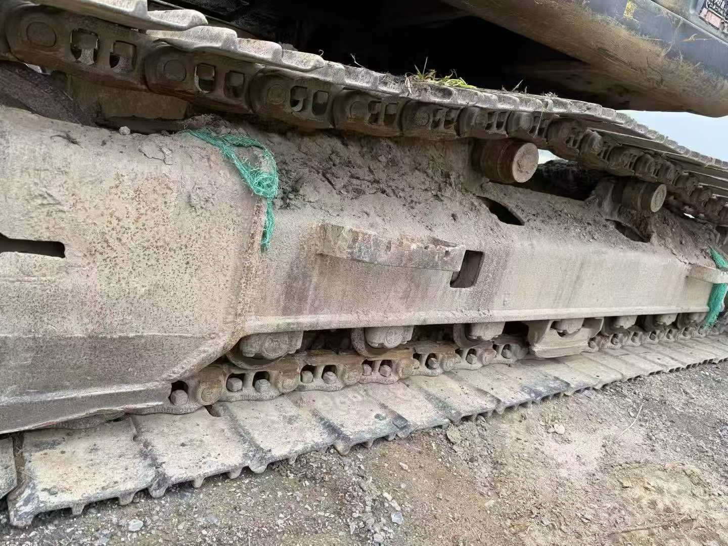 Used Hitachi ZX200-5G Excavator 2016 Model / 4