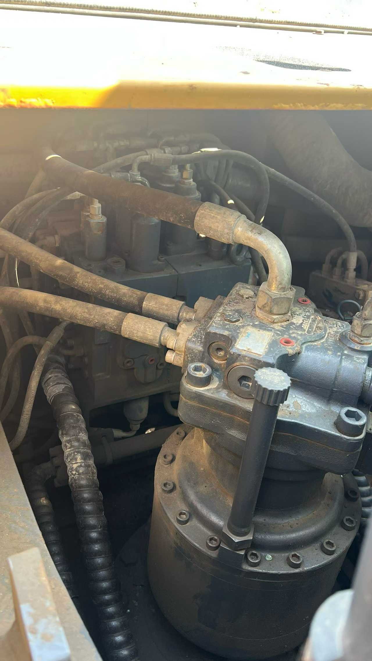 Used XCMG XE205DA Excavator 2023 Model / 7