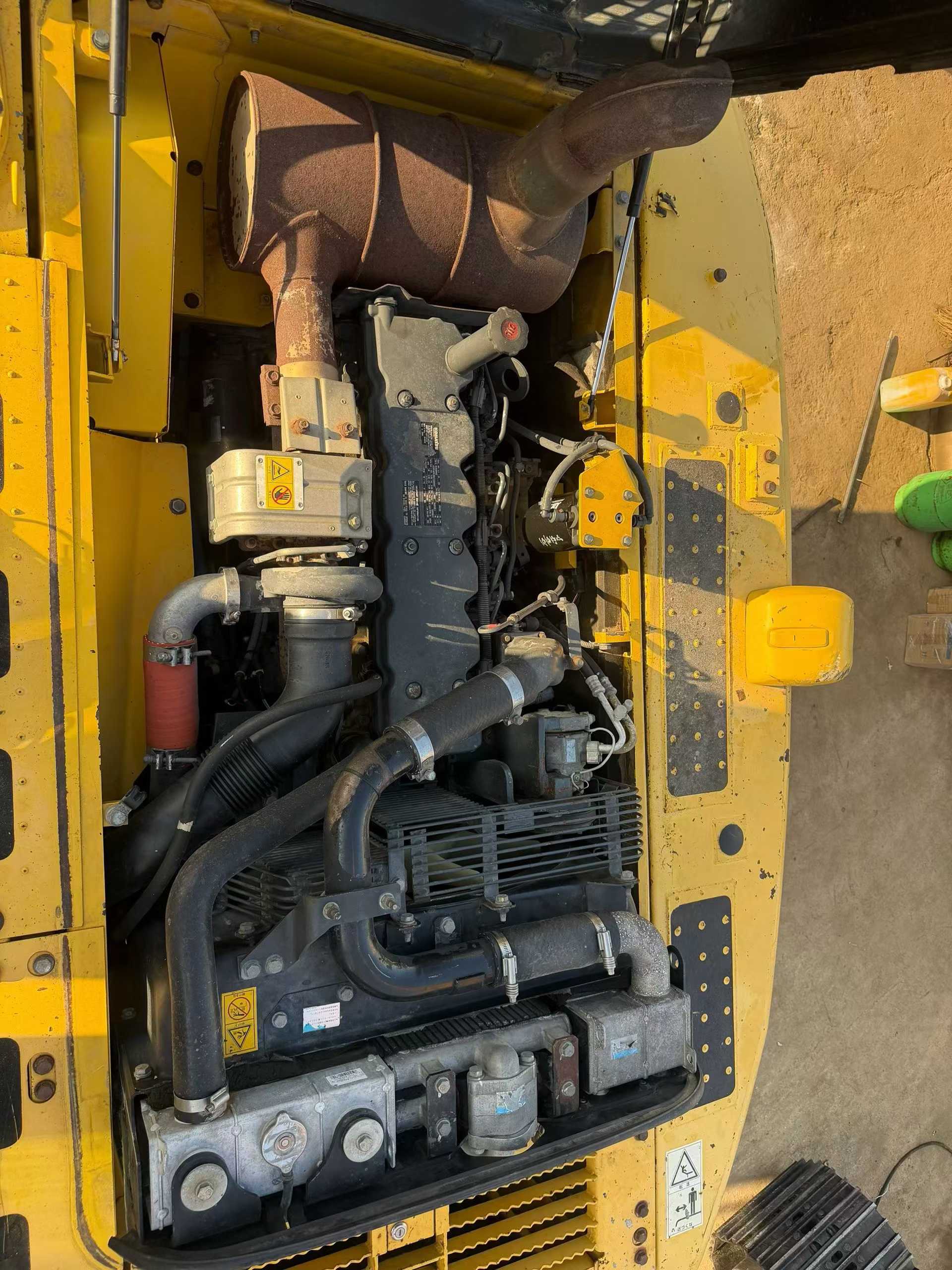 Used Komatsu PC200-8N1 Excavator 2016 Model / 4