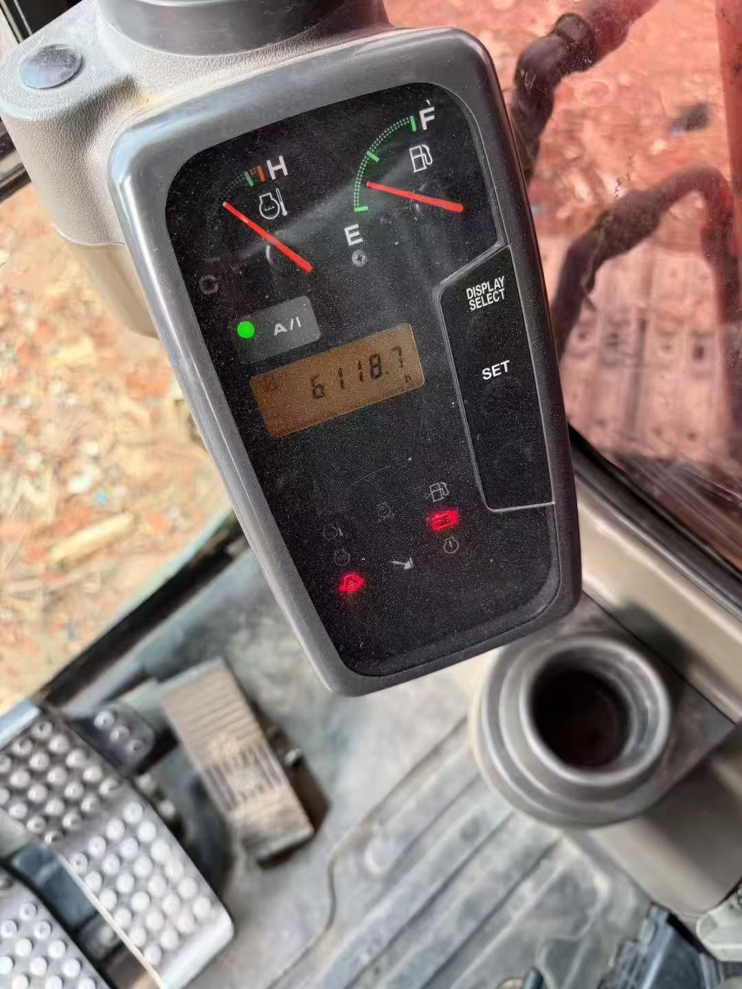 Used Hitachi EX70 Excavator 2017 Model / 7