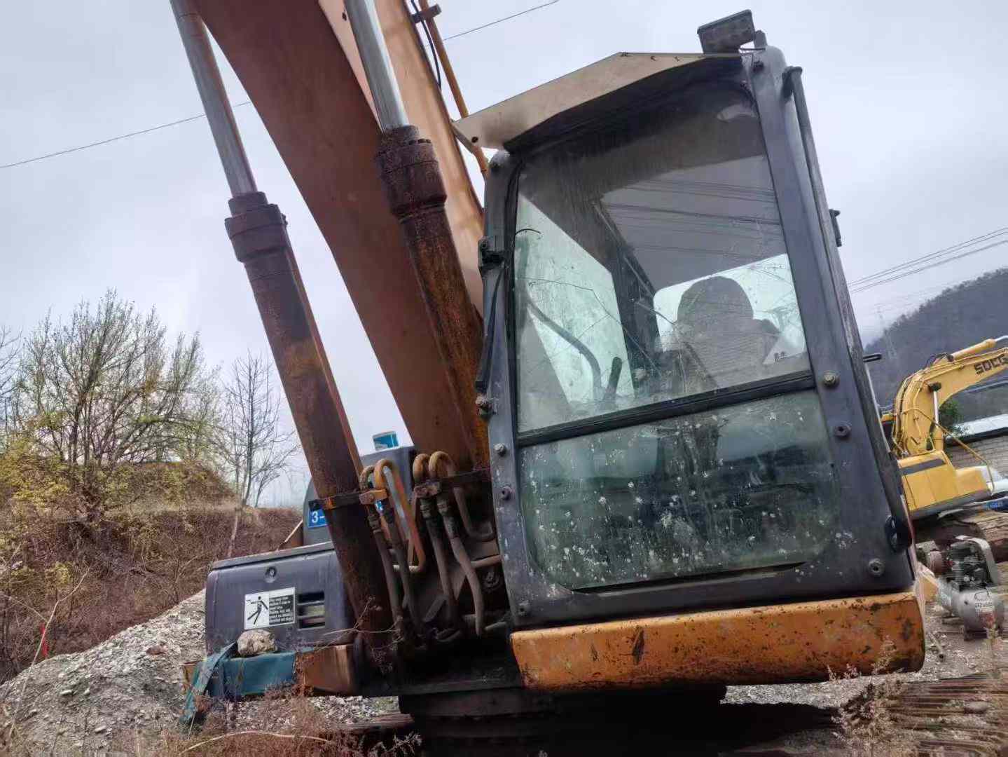 Used Case CX240 Excavator 2016 Model / 9