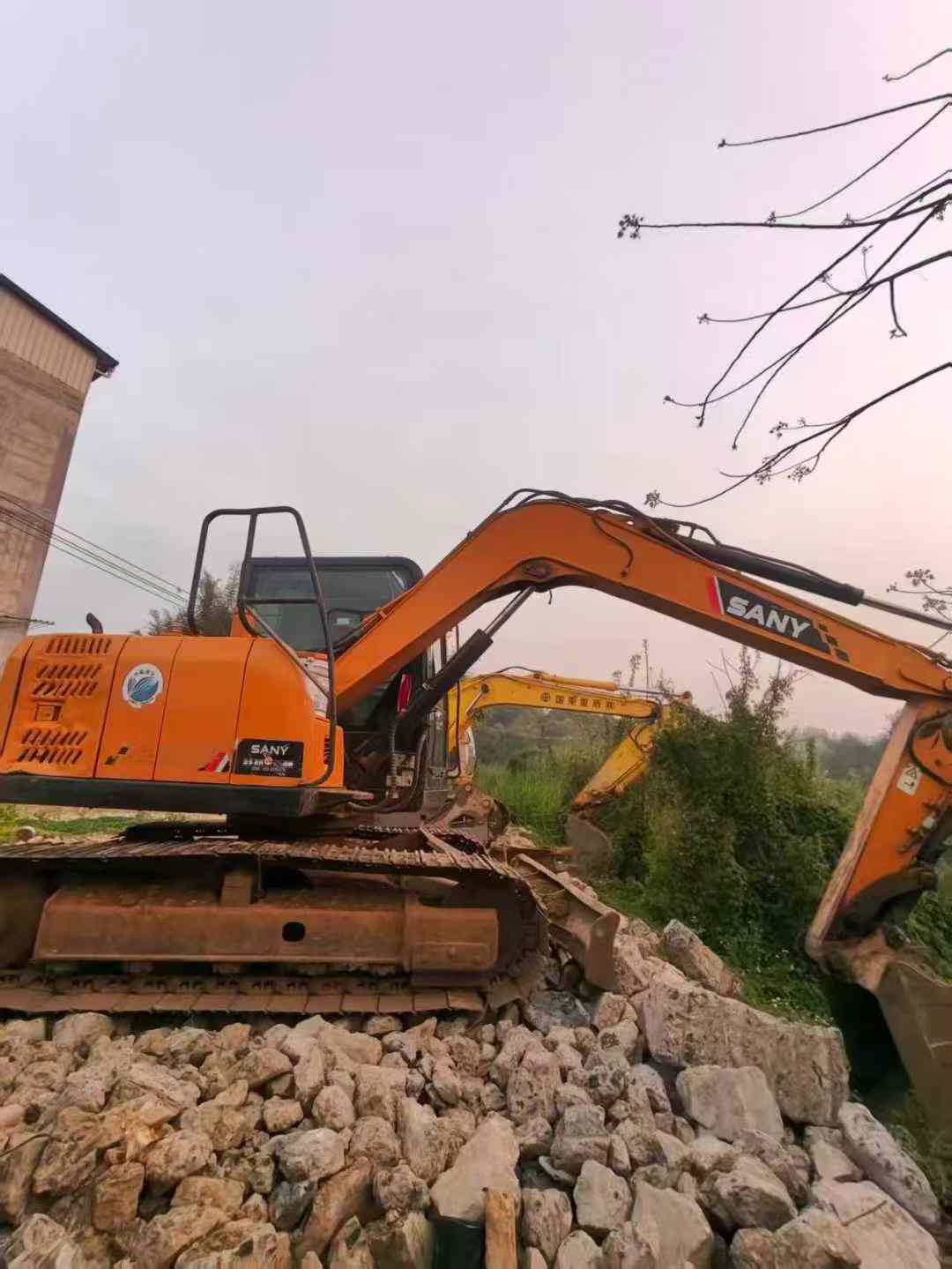 Used Sany SY75 Excavator 2015 Model / 2