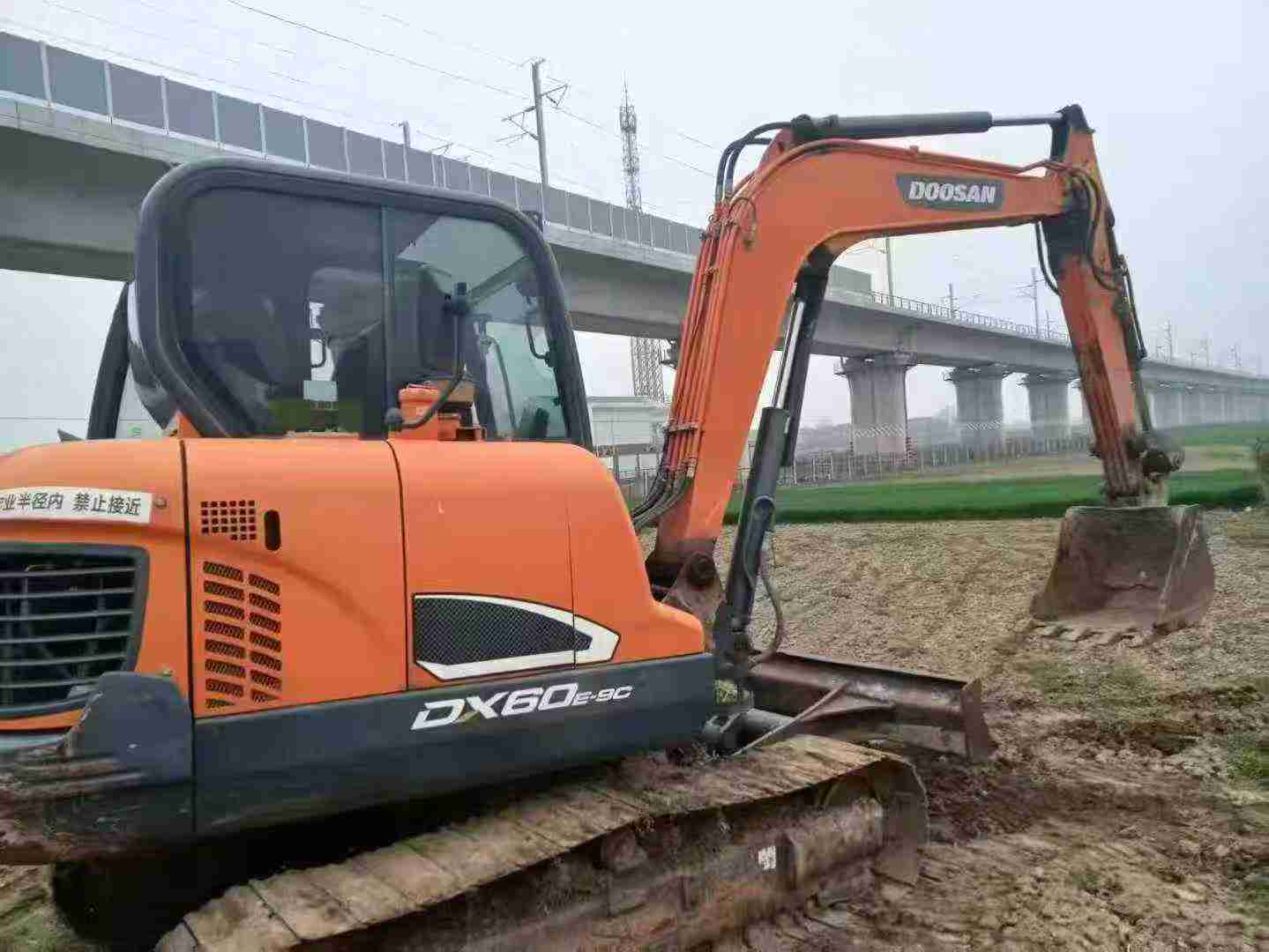 Used Doosan DH60 Excavator 2020 Model / 4