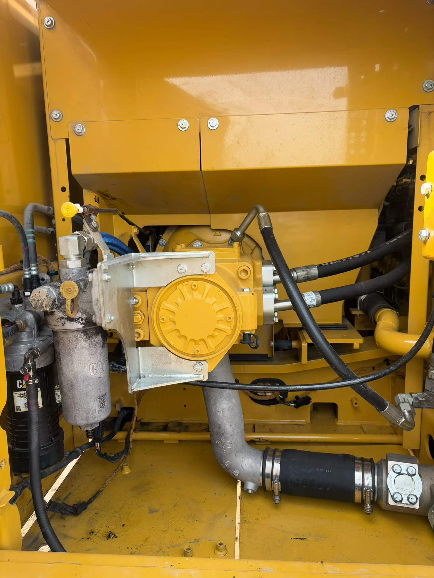 Used Caterpillar 330B Excavator 2020 Model / 6