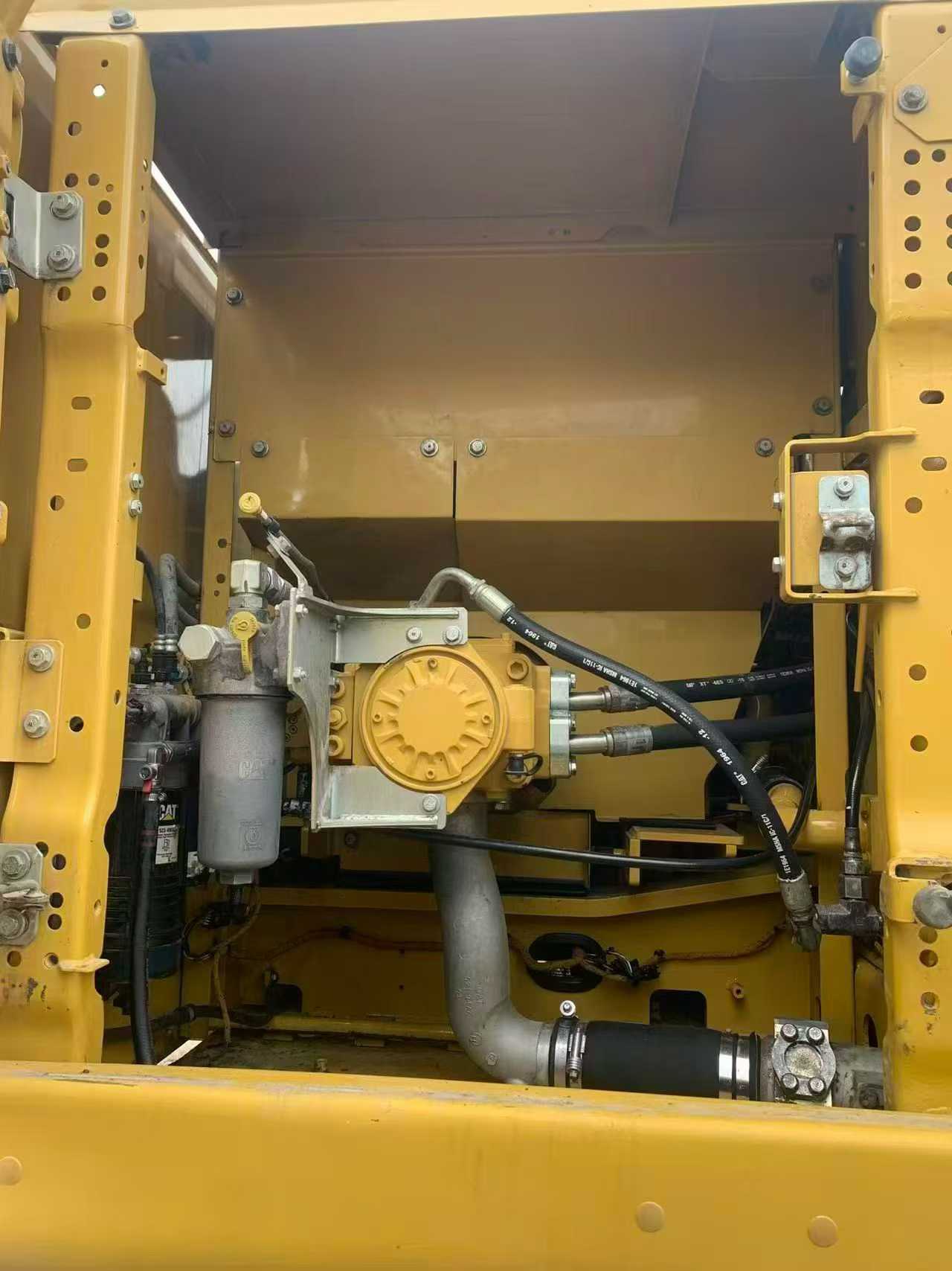 Used Caterpillar 330B Excavator 2019 Model / 4