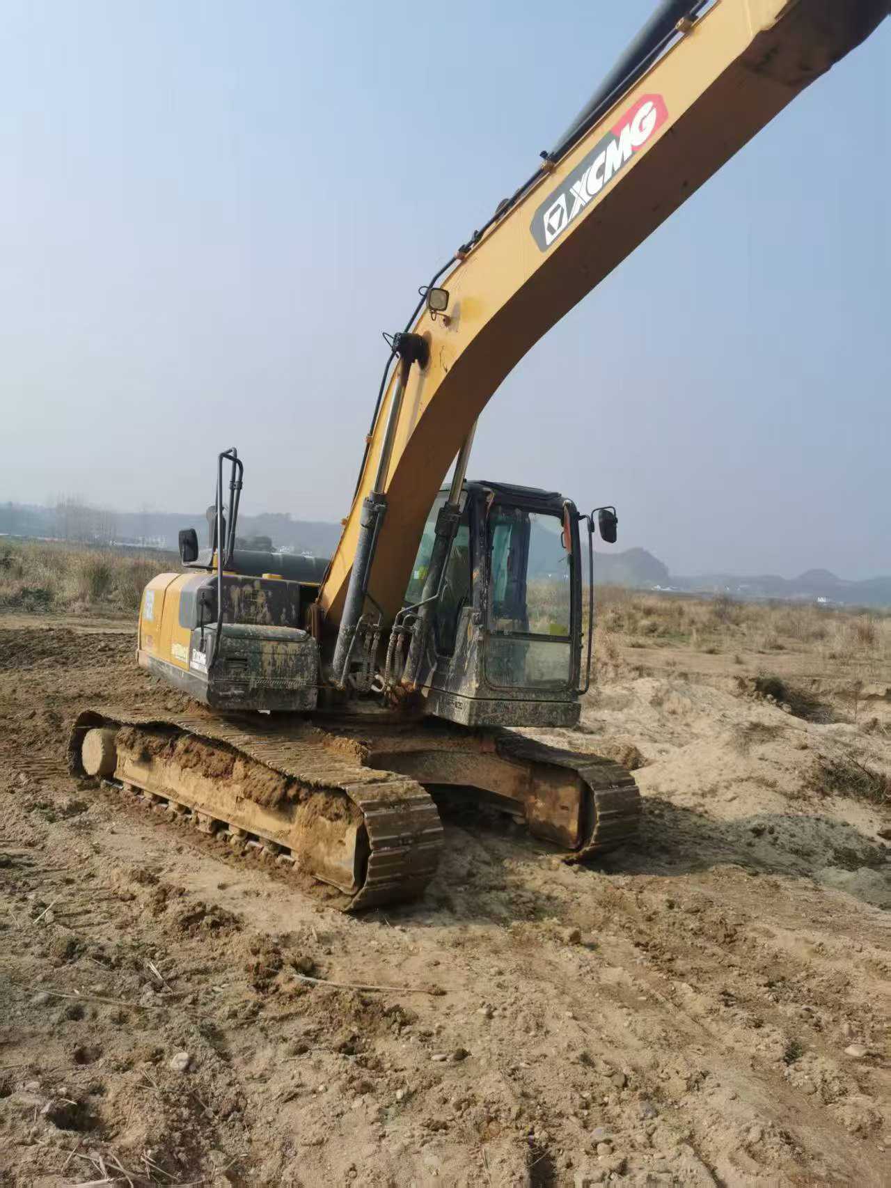 Used XCMG XE200 Excavator 2022 Model / 6