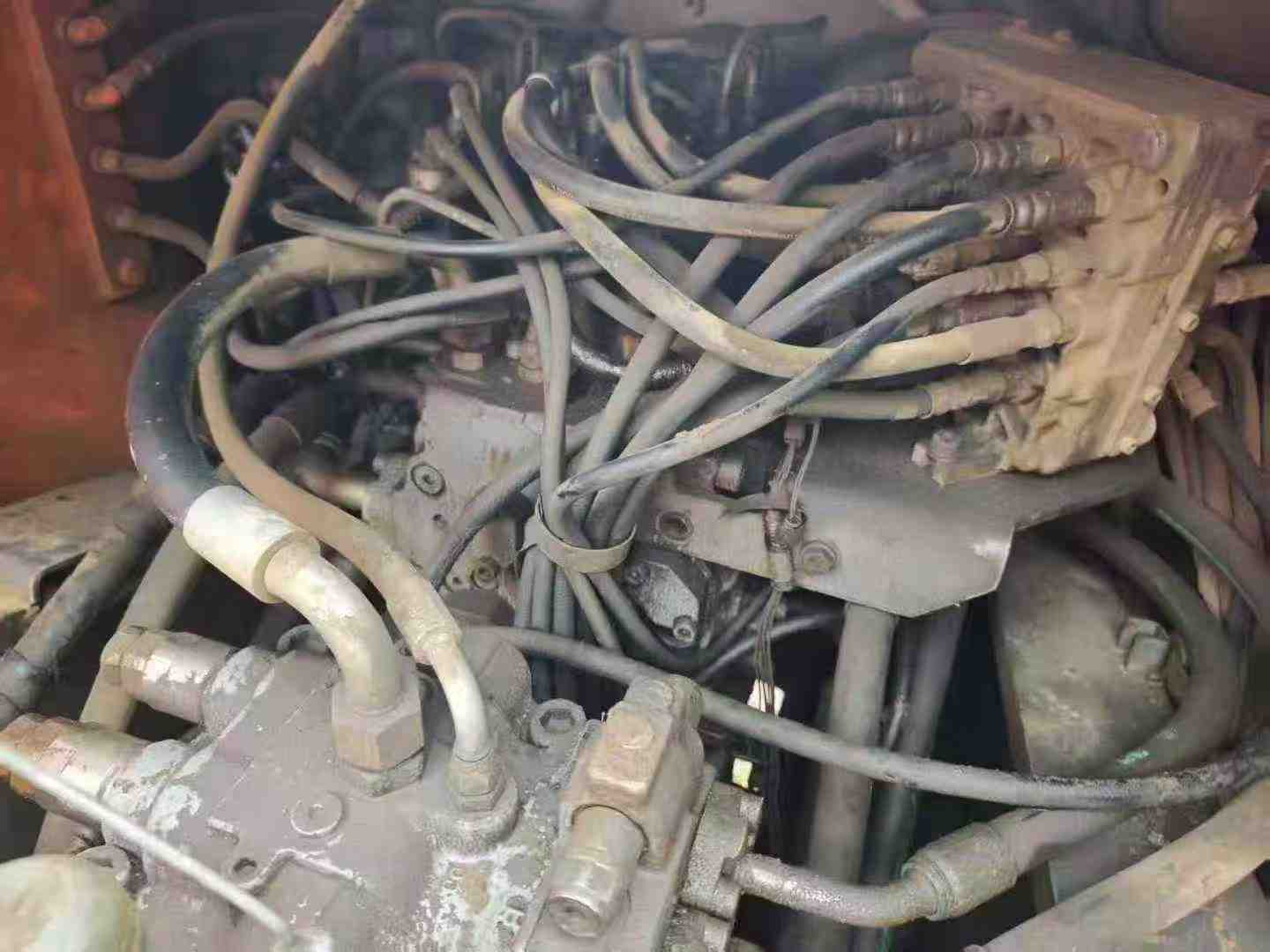 Used Hitachi EX200-3 Excavator 2011 Model / 5