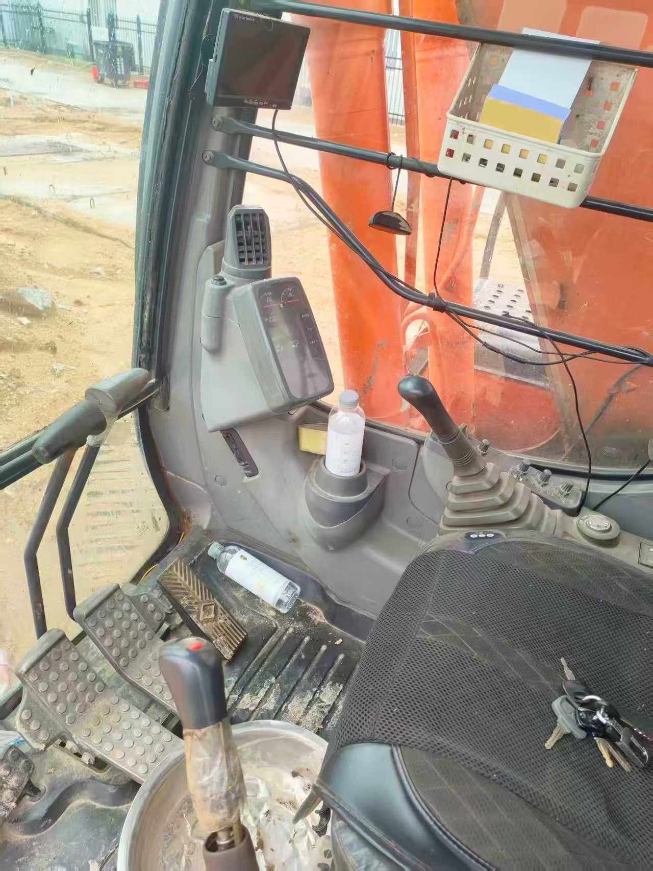 Used Hitachi EX120-6 Excavator 2016 Model / 4