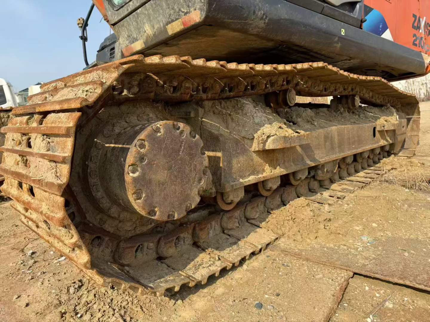 Used Hitachi ZH200-5A Excavator 2017 Model / 6